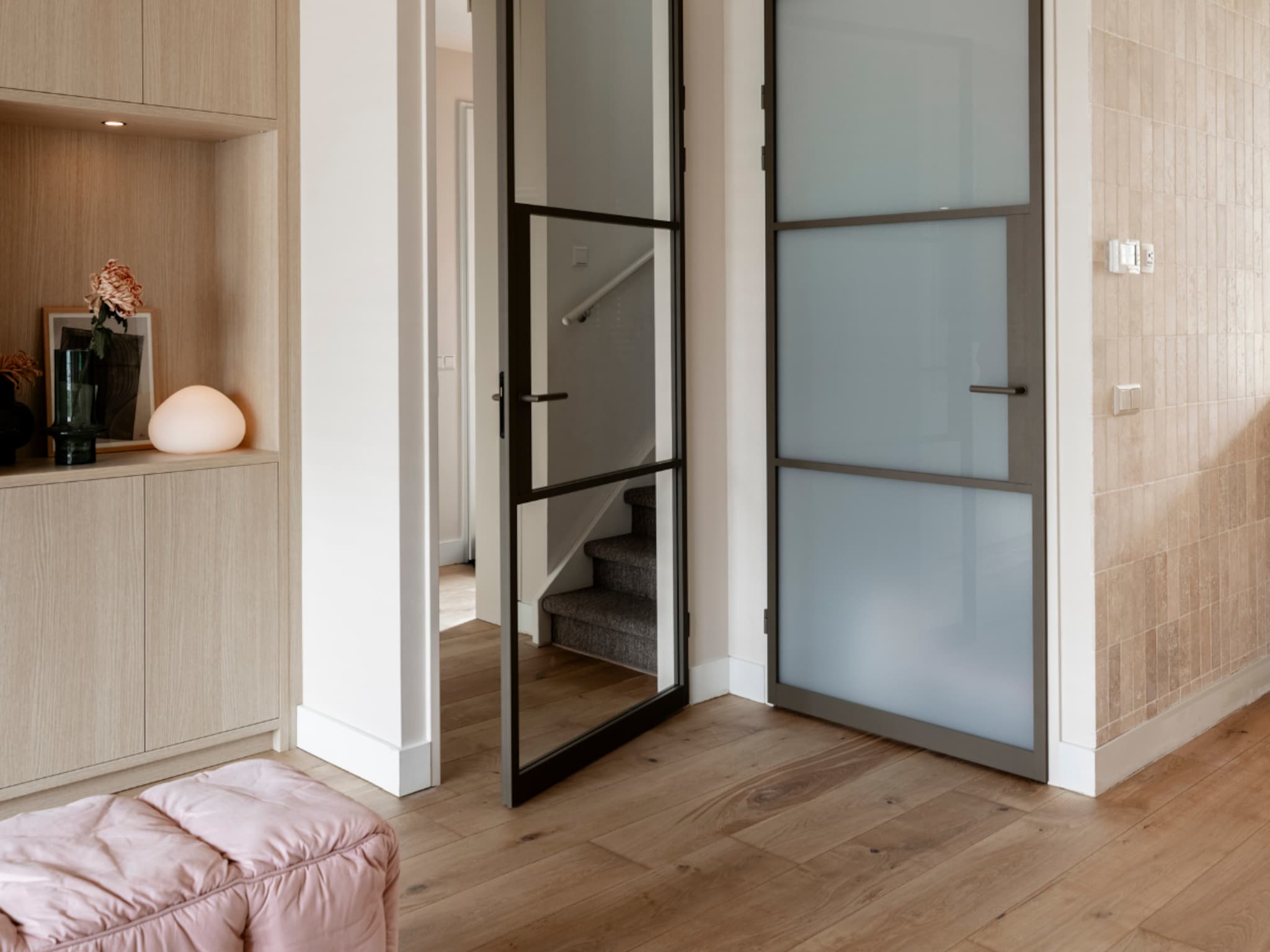 kleine ingreep groots effect hoe een nieuwe deur je interieur volledig kan transformeren