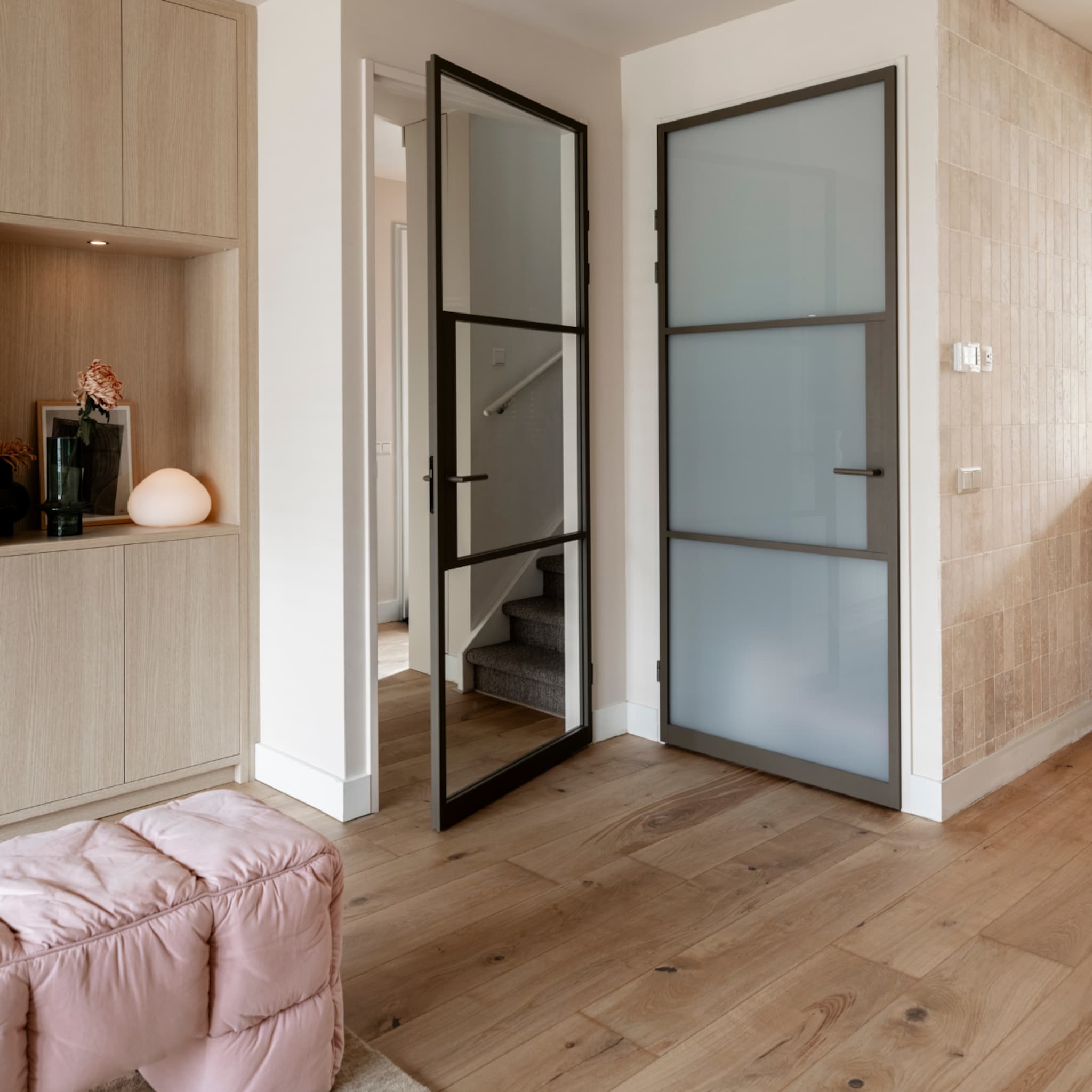 kleine ingreep groots effect hoe een nieuwe deur je interieur volledig kan transformeren