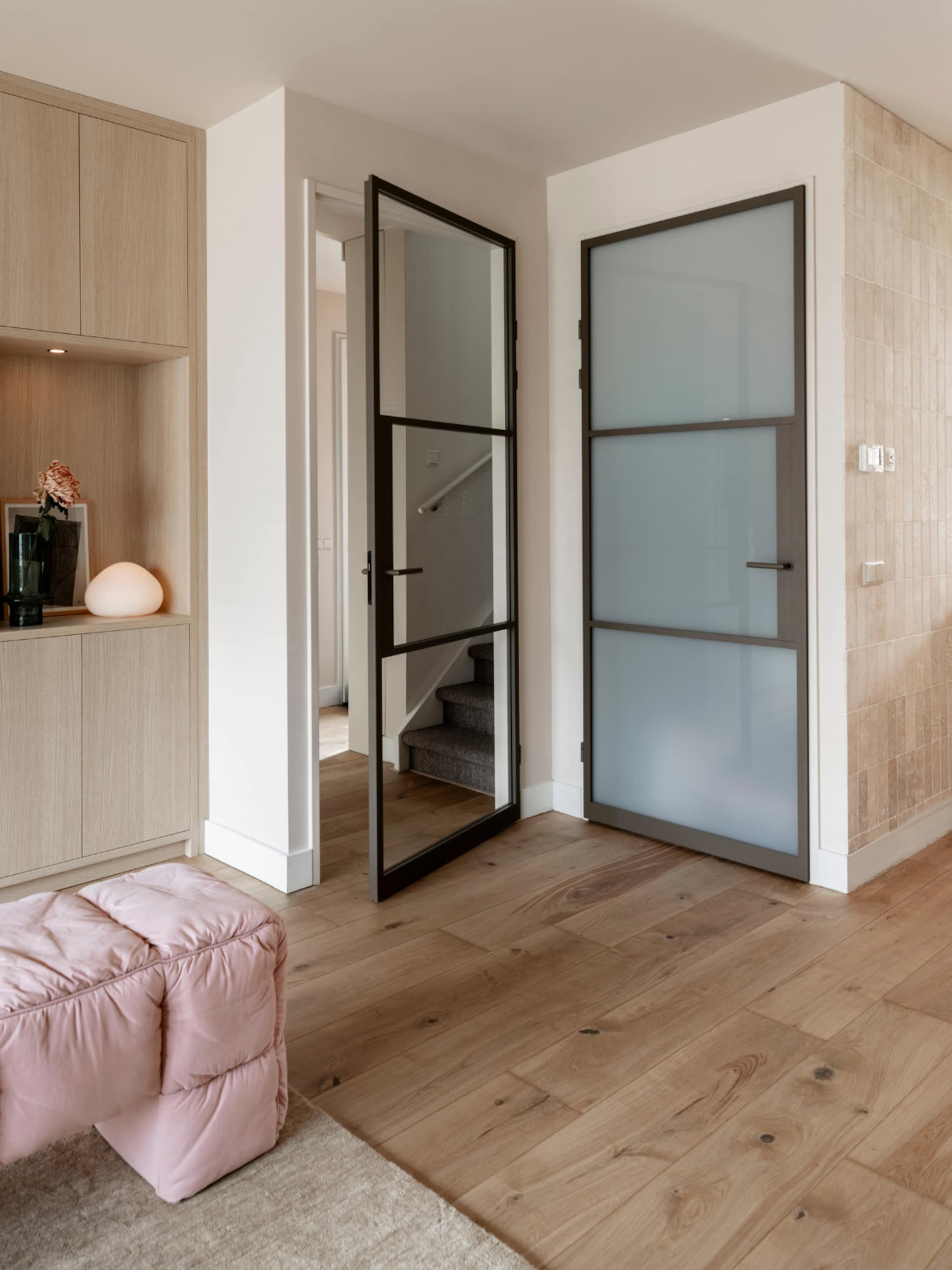 kleine ingreep groots effect hoe een nieuwe deur je interieur volledig kan transformeren