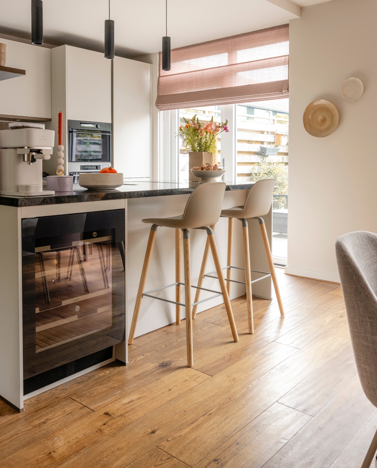 Weer verliefd op je huis aflevering 6 seizoen 23 2025, stylist Fietje in Hoofddorp, keuken Weer verliefd op je huis aflevering 6 seizoen 23 2025 | styling Fietje Bruijn | fotografie Sonja Velda