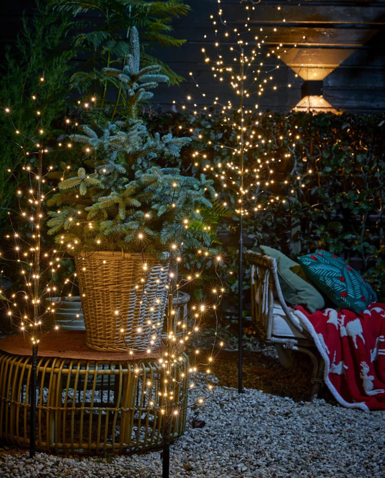 Shop op shop.vtwonen.nl: Luca Lighting Boom met Warm Witte LED Verlichting - H200 x Ø18 cm - Zwart Luca Lighting