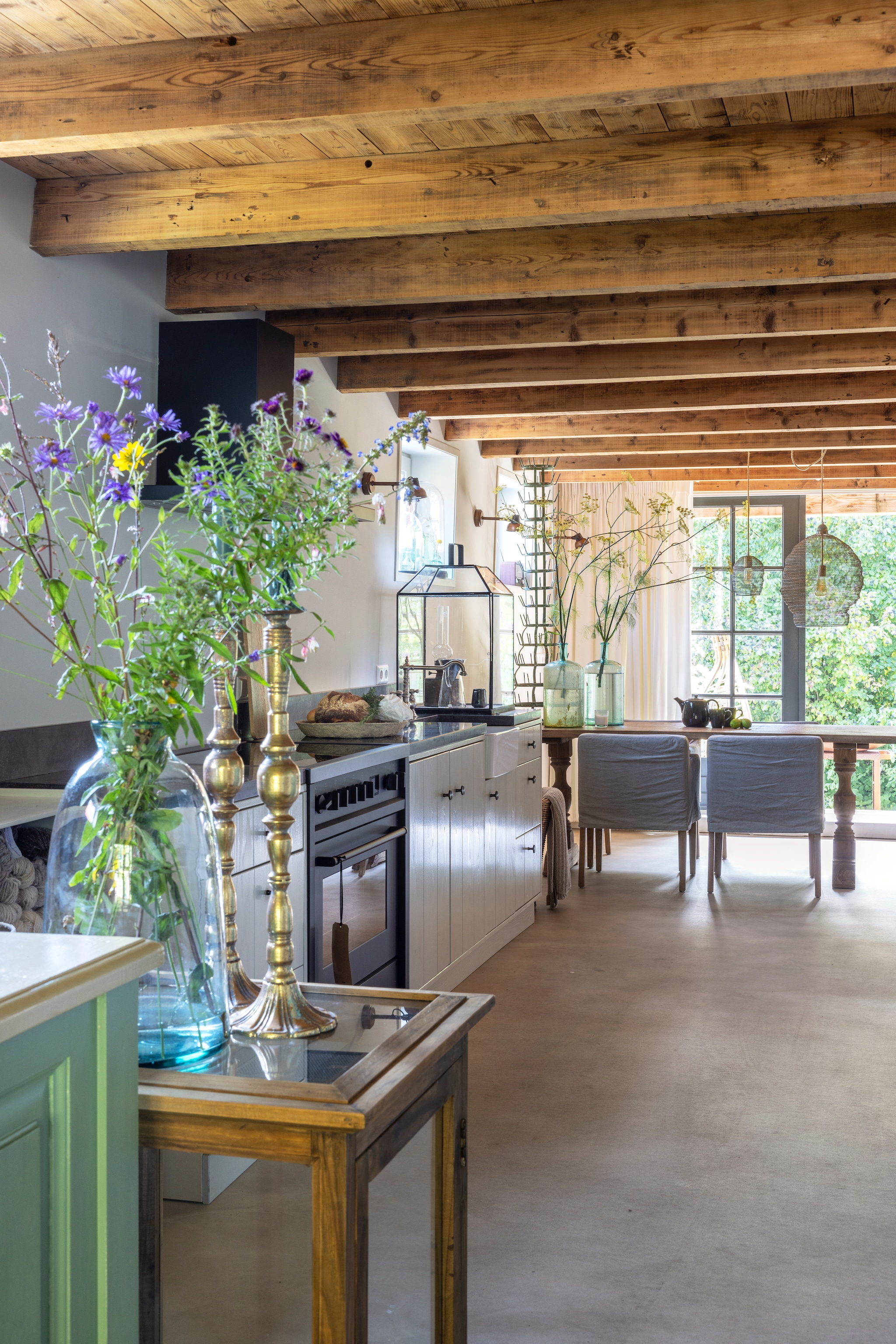 binnenkijken renteniershuis modern landelijk interieur