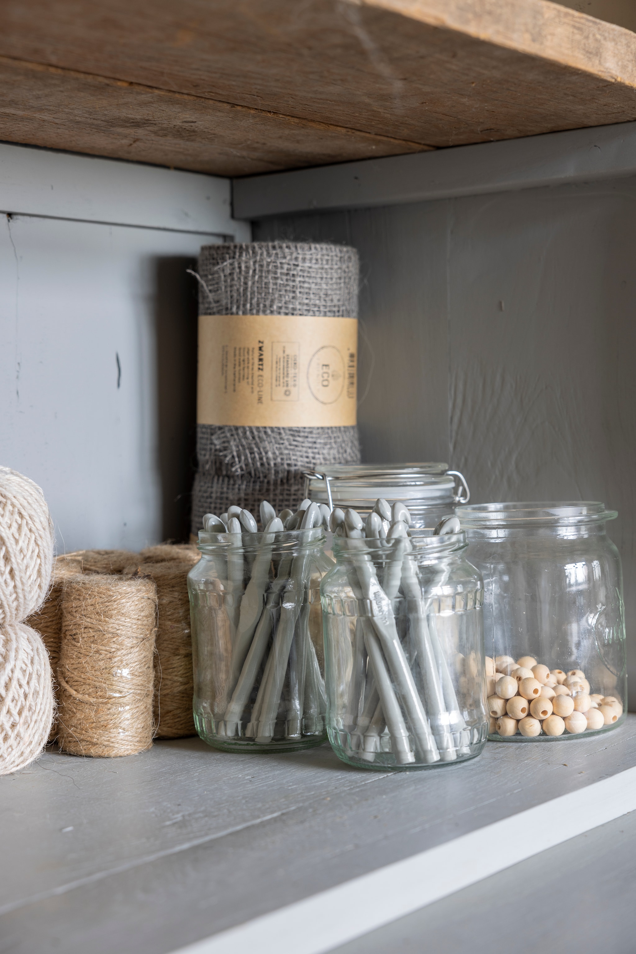 Benodigdheden voor de workshops van Loesanne. vtwonen Landelijk 02-2026 | fotografie Anneke Gambon