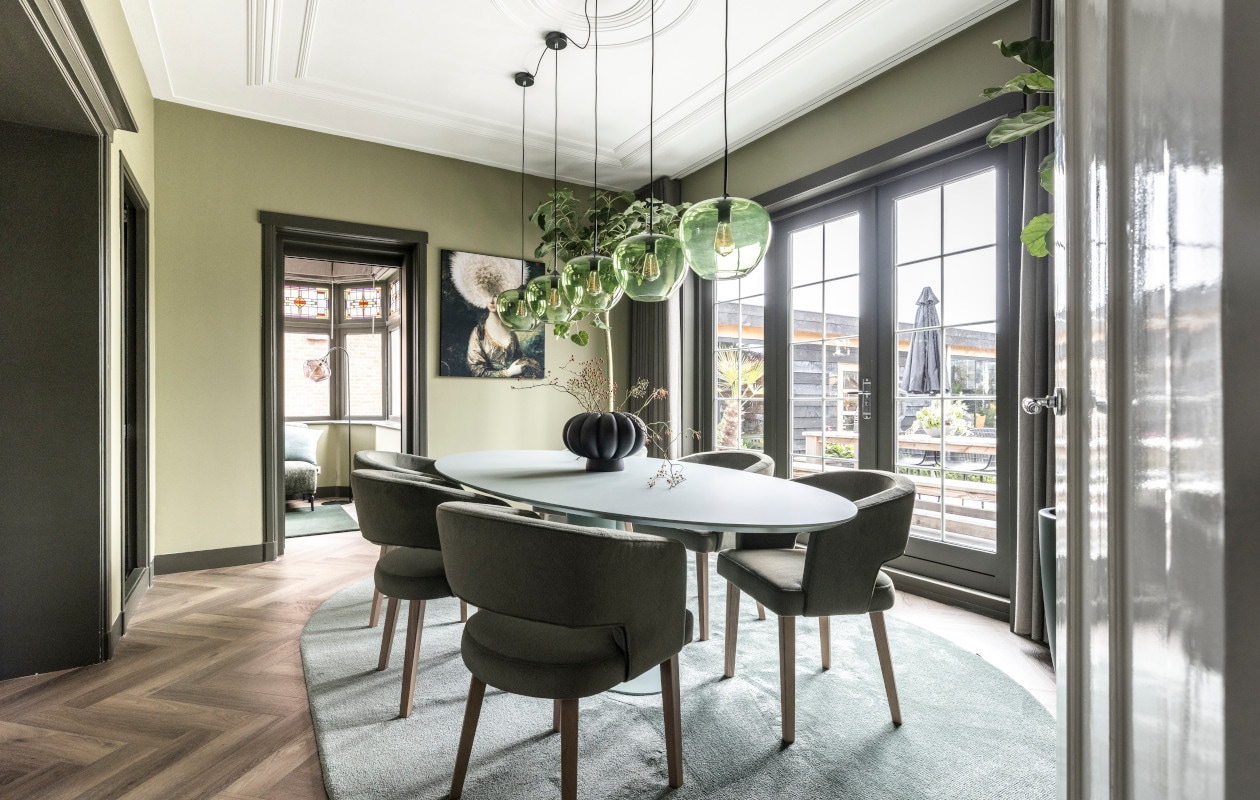 hotel blend een woonstijl waar rust elegantie en rijke materialen elkaar ontmoeten