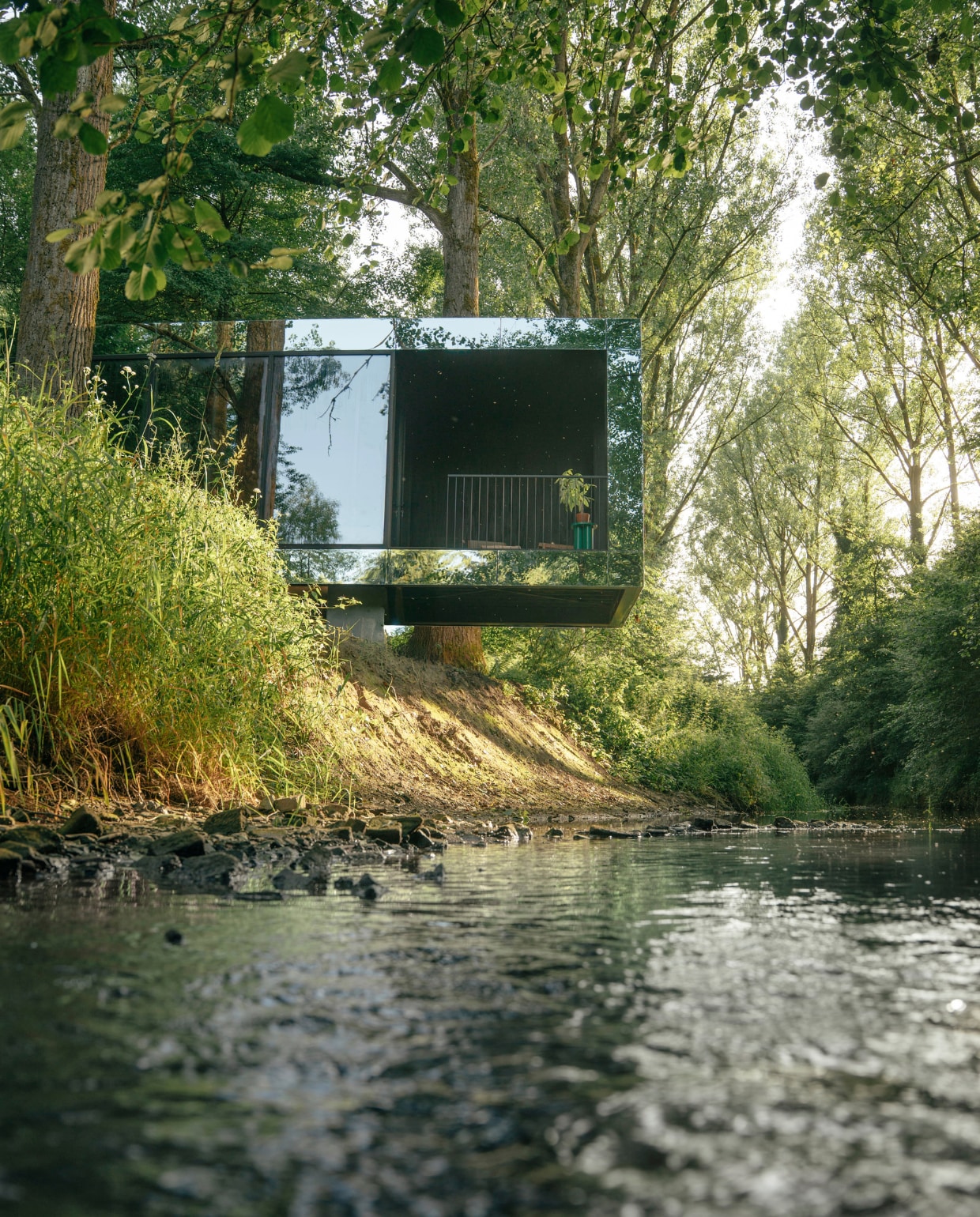 • stay-ici.be vtwonen now 11-2025 | productie en tekst Joline van den Oever