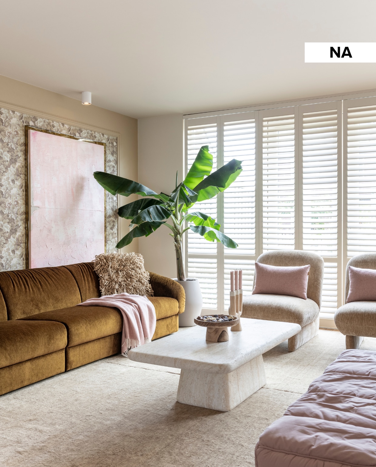 vtwonen Weer verliefd op je huis aflevering 7 seizoen 23 2025, stylist Marianne in Honselersdijk, woonkamer na de make-over vtwonen Weer verliefd op je huis aflevering 7 seizoen 23 2025 | styling Marianne Luning | fotografie Margriet Hoekstra