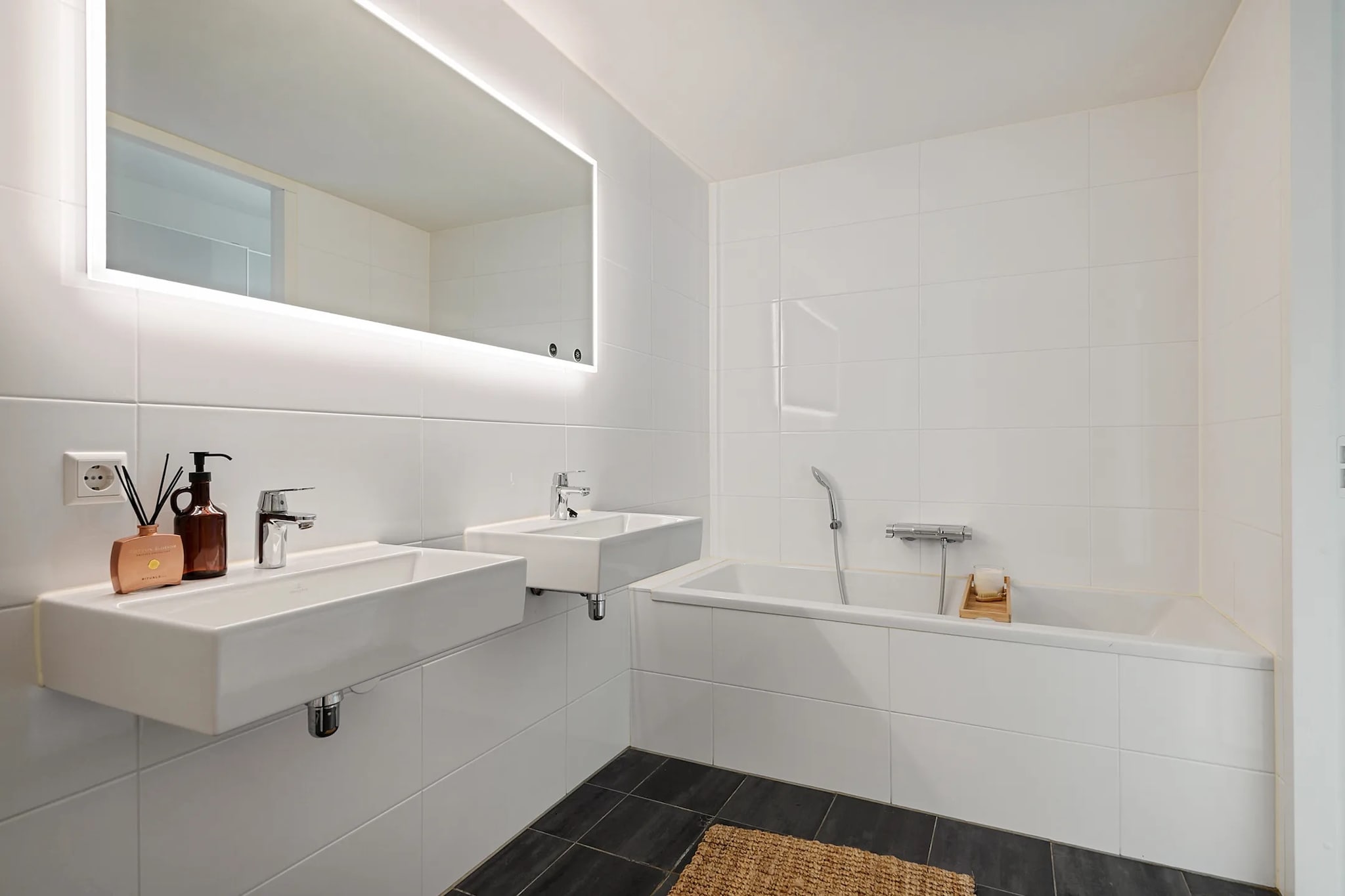 Funda - Q-Bus Makelaars Bergen