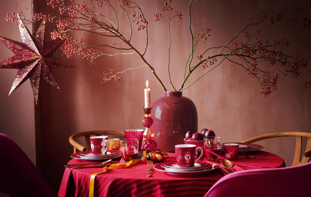 Tafelkleed Stripes - Donkerrood - 160x250cm Pip Studio