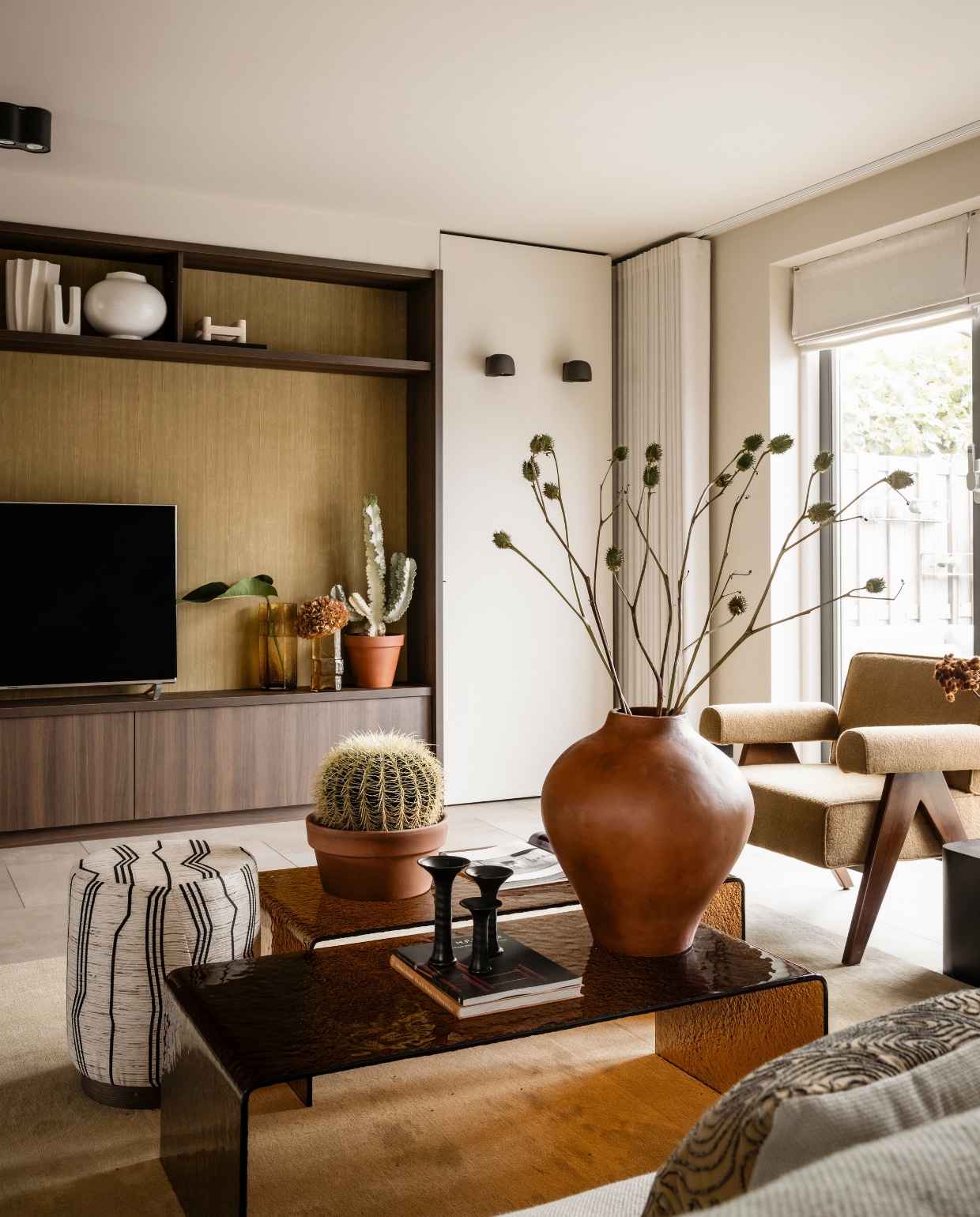 vtwonen Weer verliefd op je huis aflevering 9 seizoen 23 2025, stylist Liza in Apeldoorn, zitkamer vtwonen Weer verliefd op je huis aflevering 9 seizoen 23 2025 | styling Liza Wassenaar | fotografie Sonja Velda