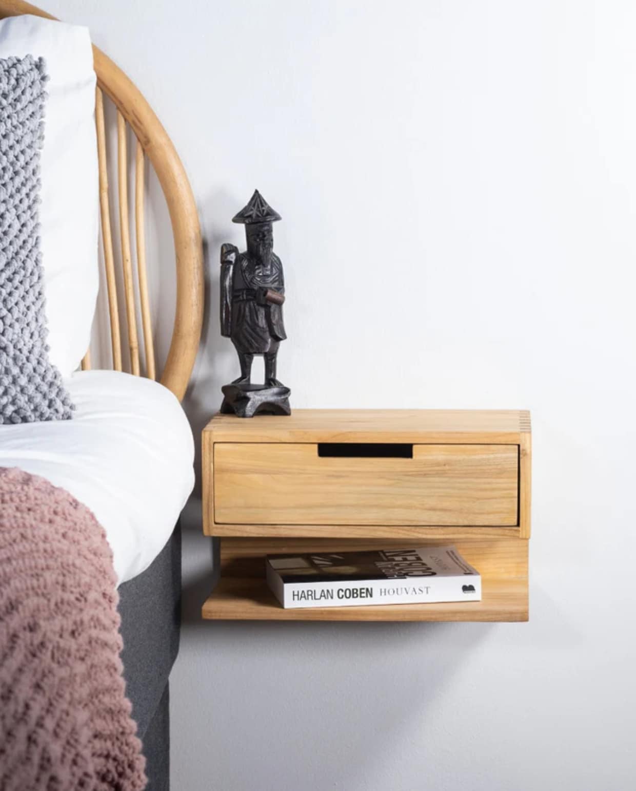 Shop op shop.vtwonen.nl: Giga Meubel Nachtkastje - Naturel - Eikenhout - 35x20x20cm Giga Meubel