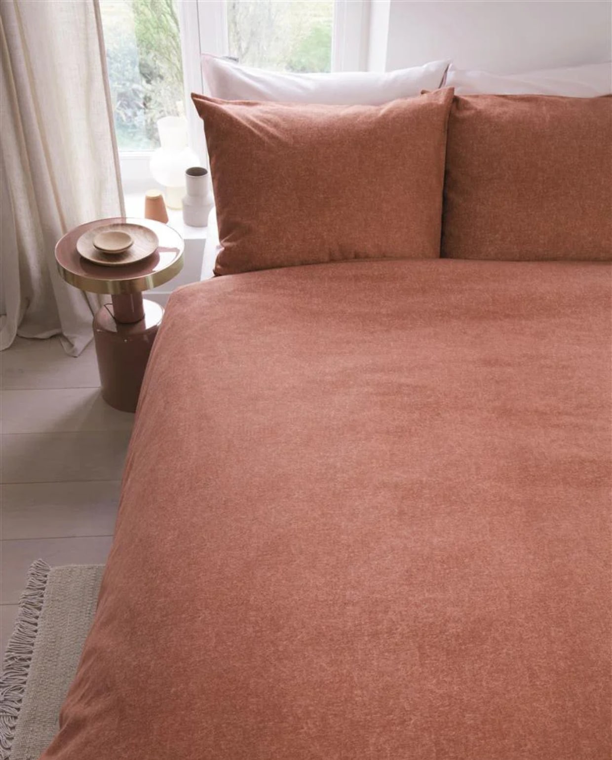 Beddinghouse dekbedovertrek Frost, katoen, steenrood 240x200/220 cm (lxb) € 99,95 (shop.vtwonen.nl). Beddinghouse