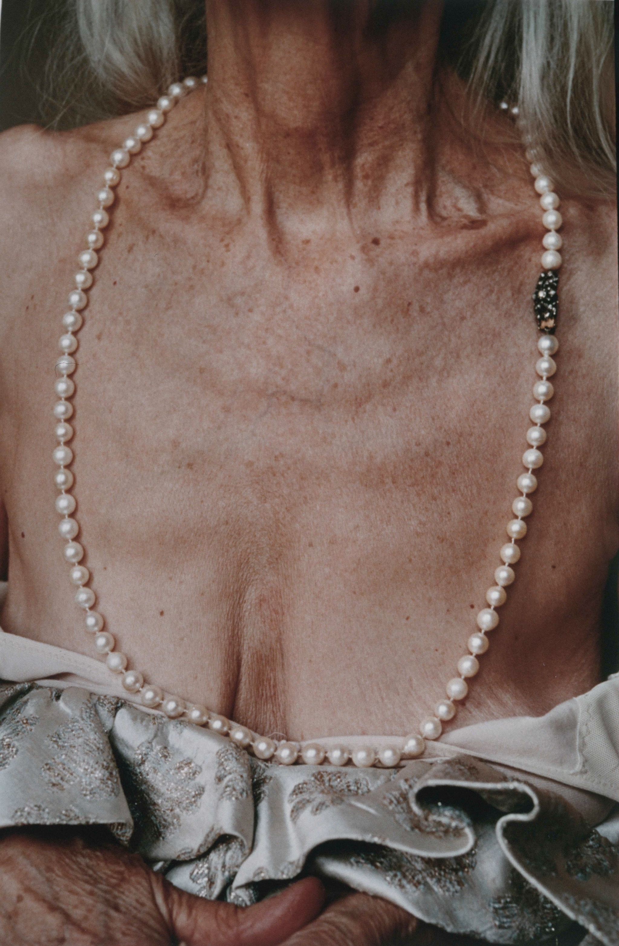 Must see: vanbommelvandam.nl vtwonen Design 01-2026 | Grijs! | fotografie Diana Blok