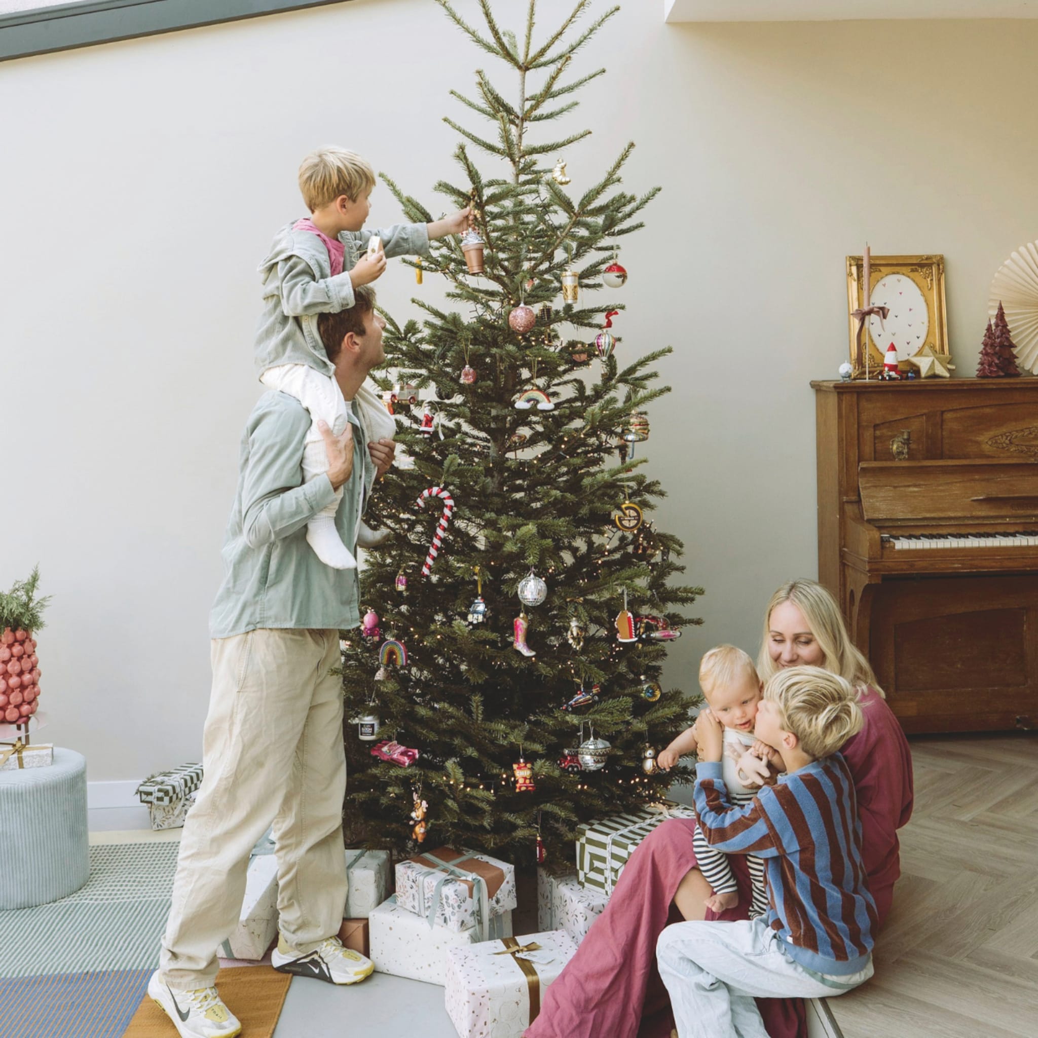 binnenkijken in een romantisch kersthuis