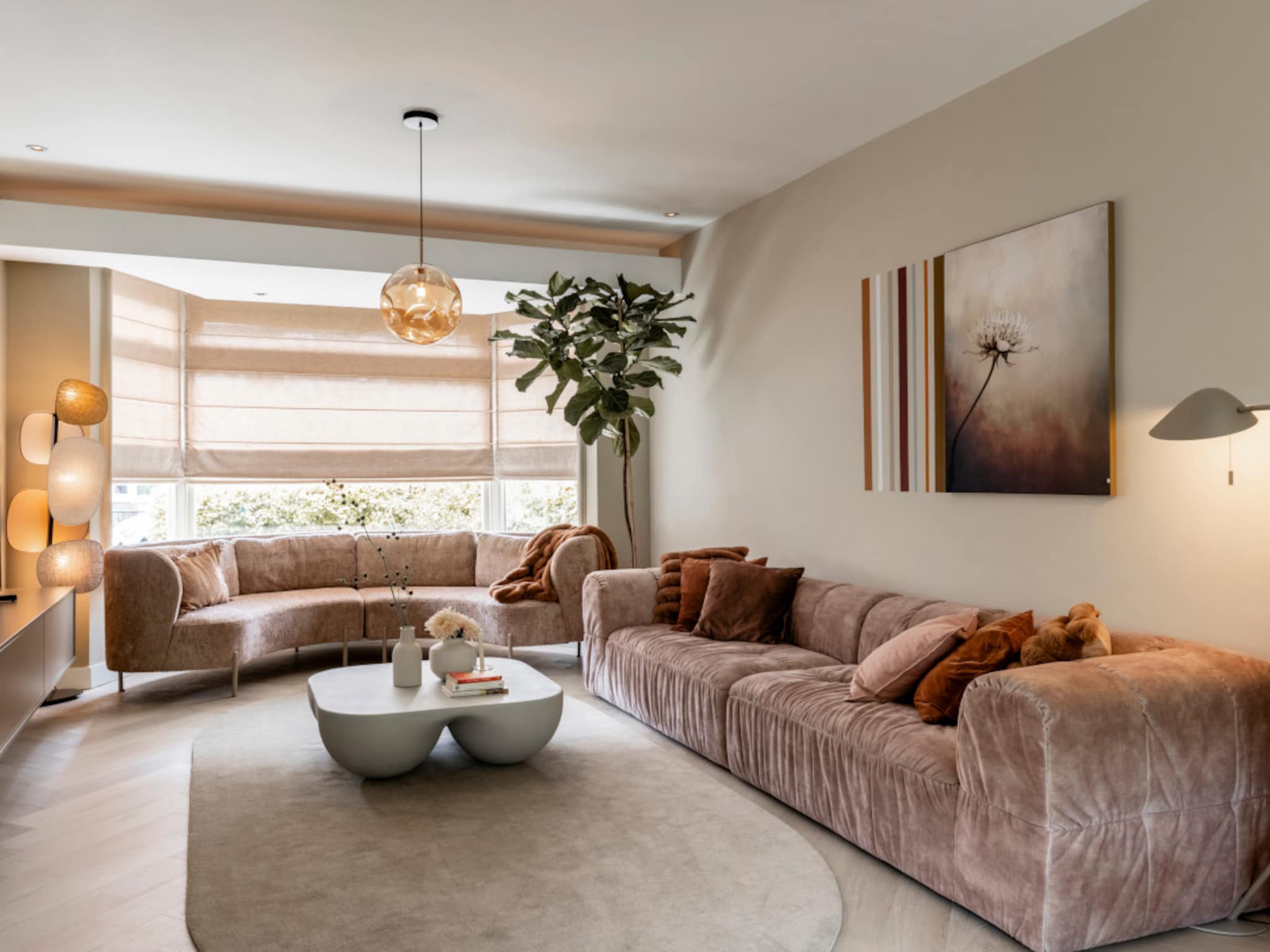 subtiele statements breng rust in huis met zachte kleuren en meubels met ronde vormen