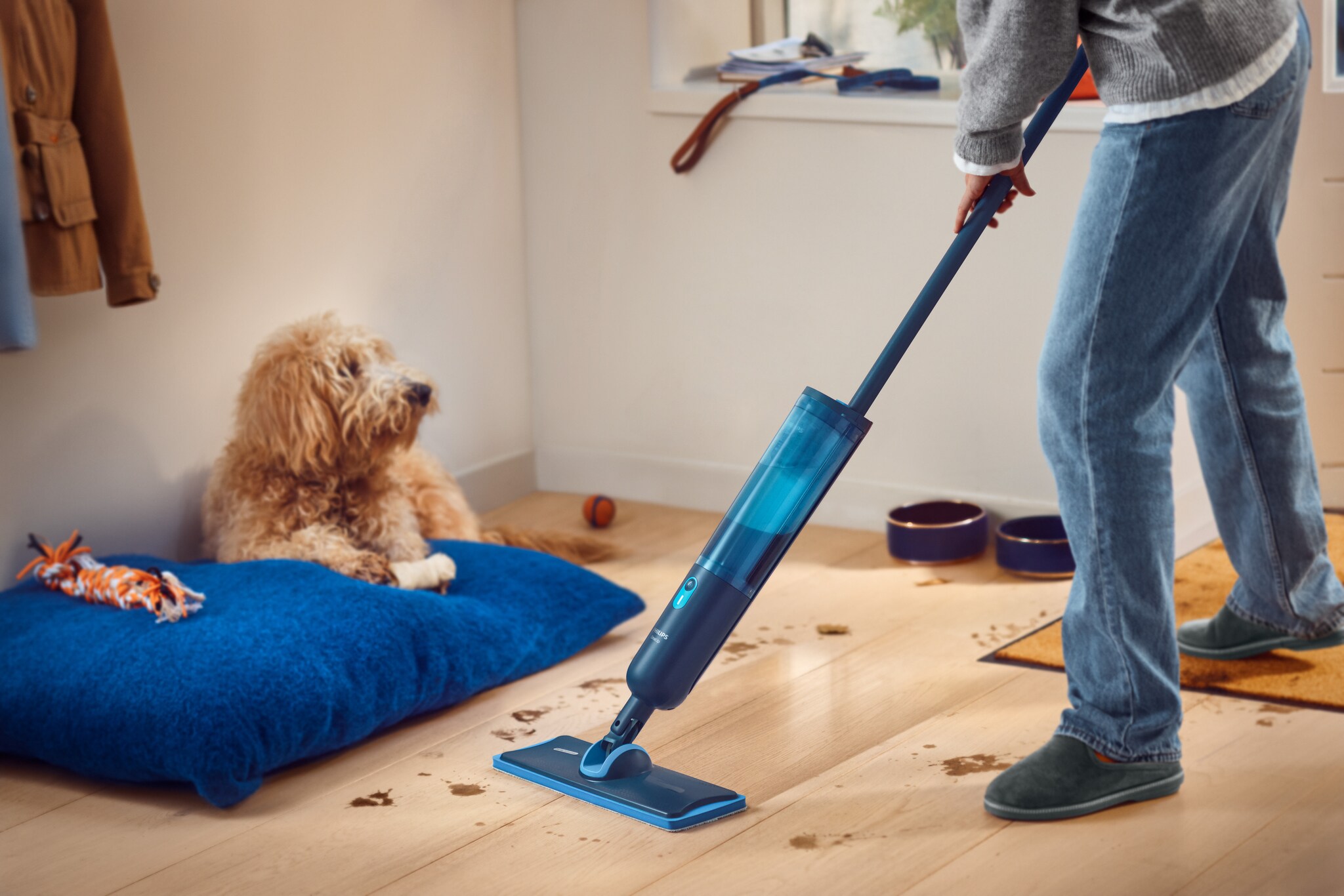 blinkend schoon de feestdagen door win 3x de philips oneup elektrische dweil