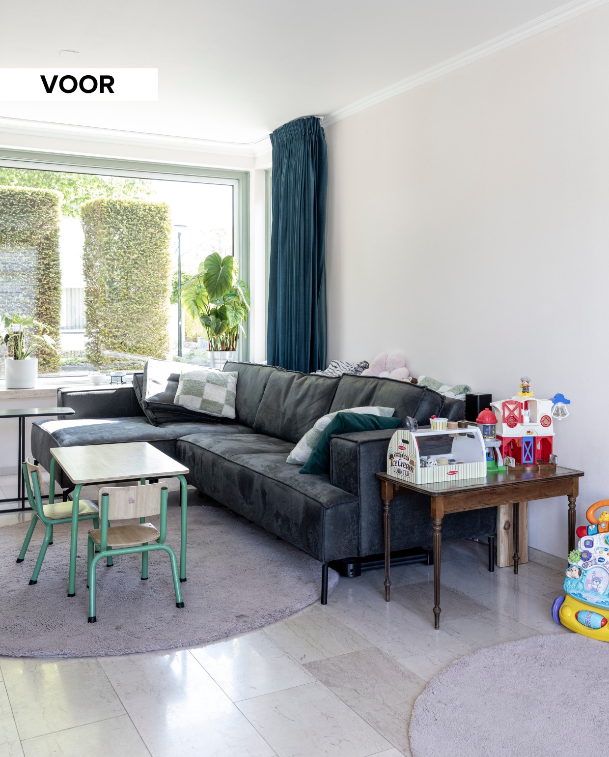 vtwonen Weer verliefd op je huis aflevering 11 seizoen 23 2025, zithoek voor de make-over vtwonen Weer verliefd op je huis aflevering 11 seizoen 23 2025 | styling Marlies Does | fotografie Margriet Hoekstra