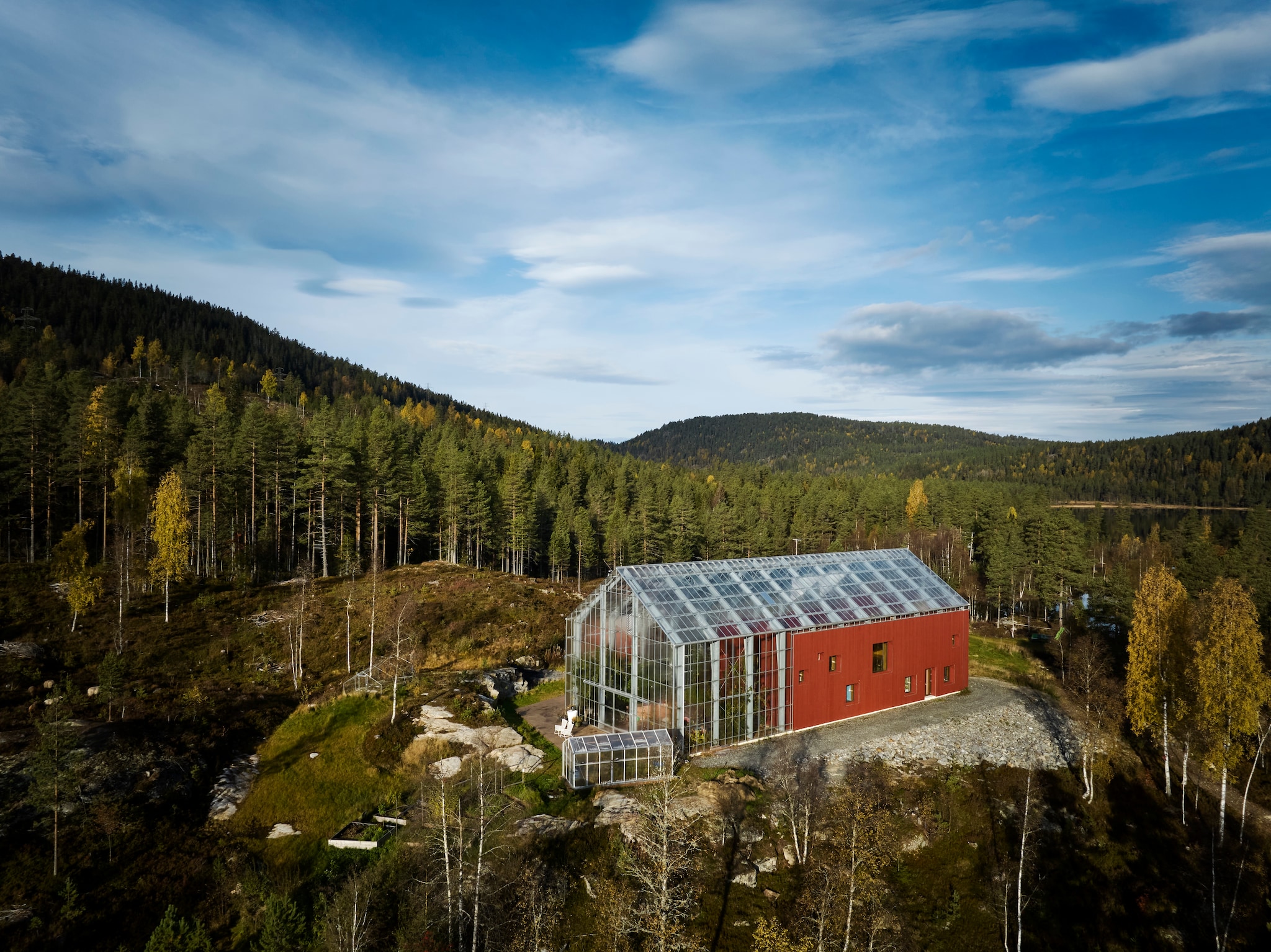 binnenkijken een woning in een kas