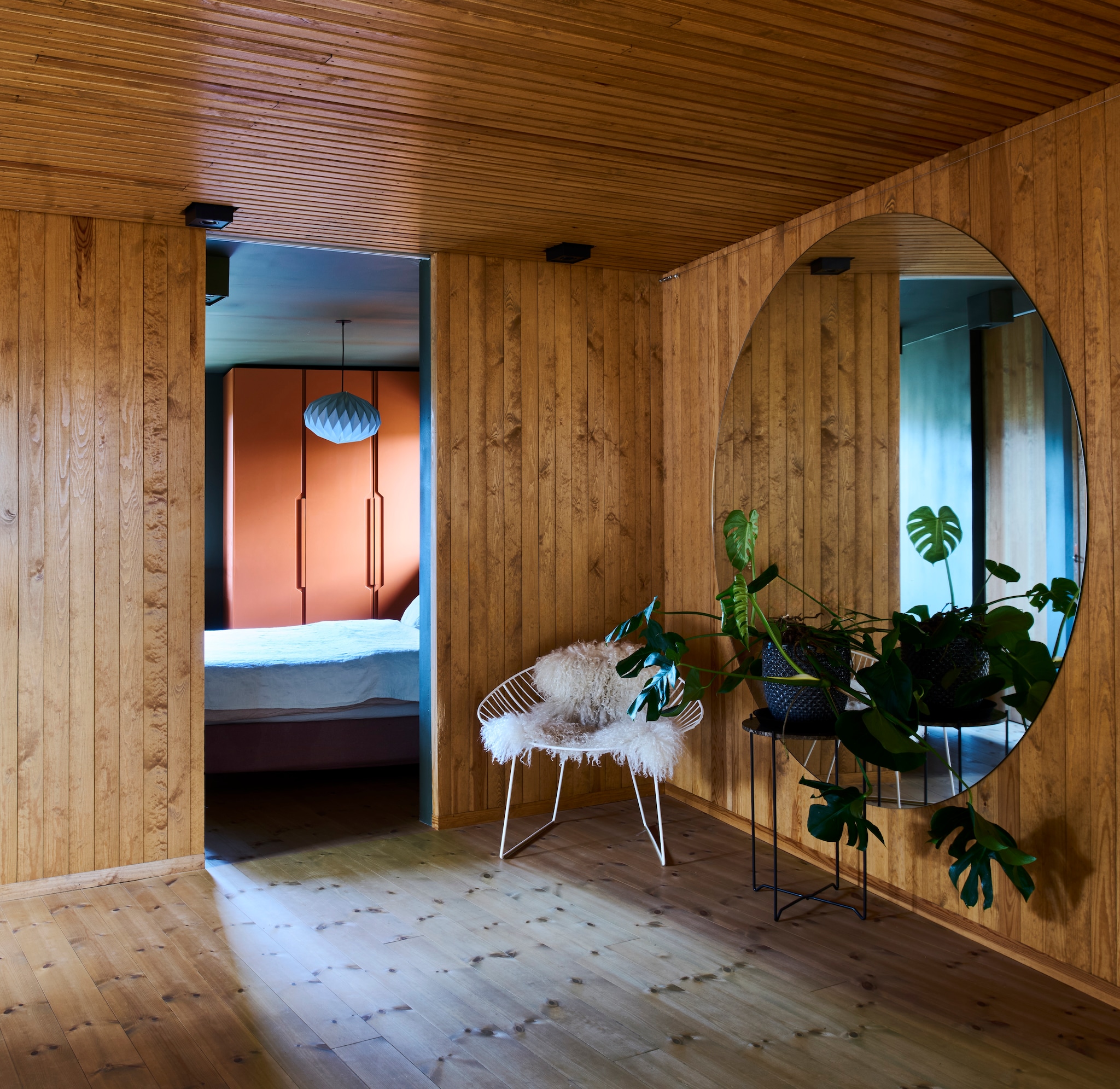 binnenkijken een woning in een kas