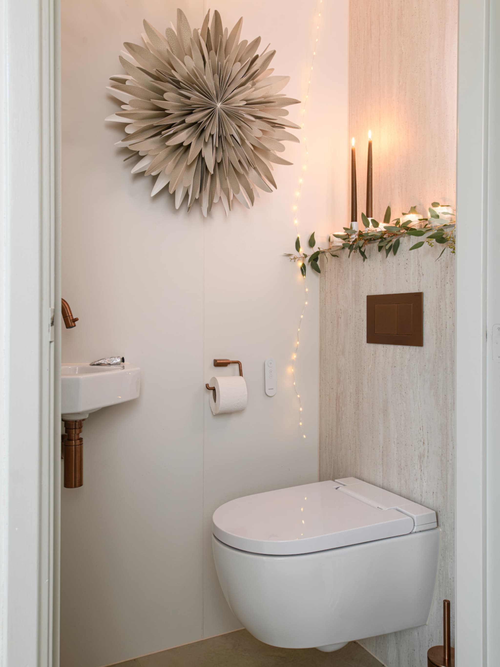 kerst in het kleinste kamertje frisse stylingtips en win een luxe douche wc
