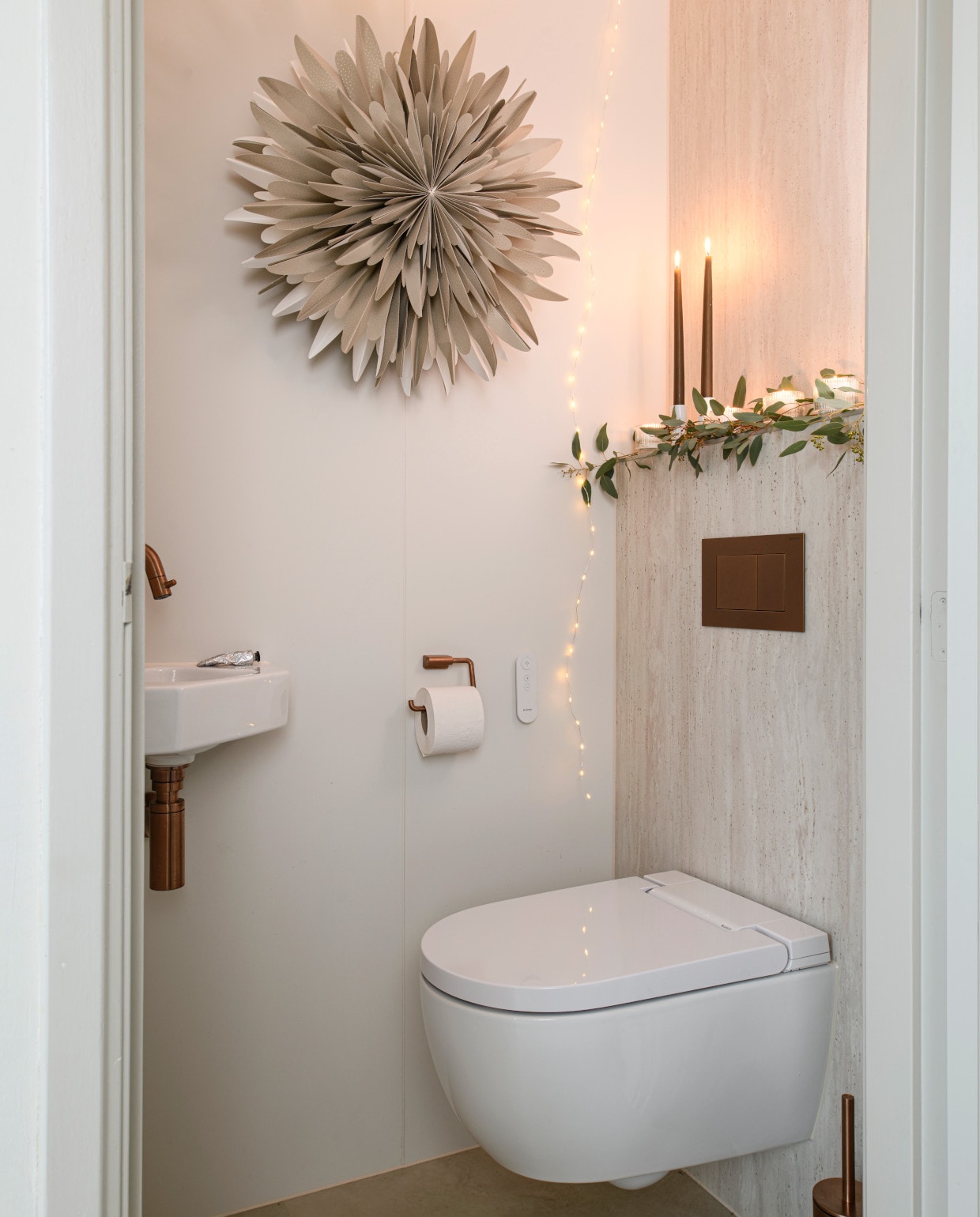 kerst in het kleinste kamertje frisse stylingtips en win een luxe douche wc