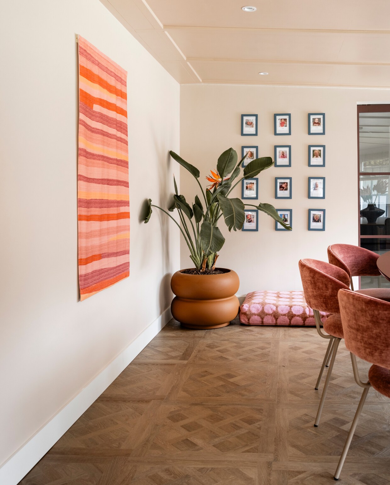 vtwonen Weer verliefd op je huis aflevering 11 seizoen 23 2025, stylist Marlies in Den Dungen, serre vtwonen Weer verliefd op je huis aflevering 11 seizoen 23 2025 | styling Marlies Does | fotografie Margriet Hoekstra