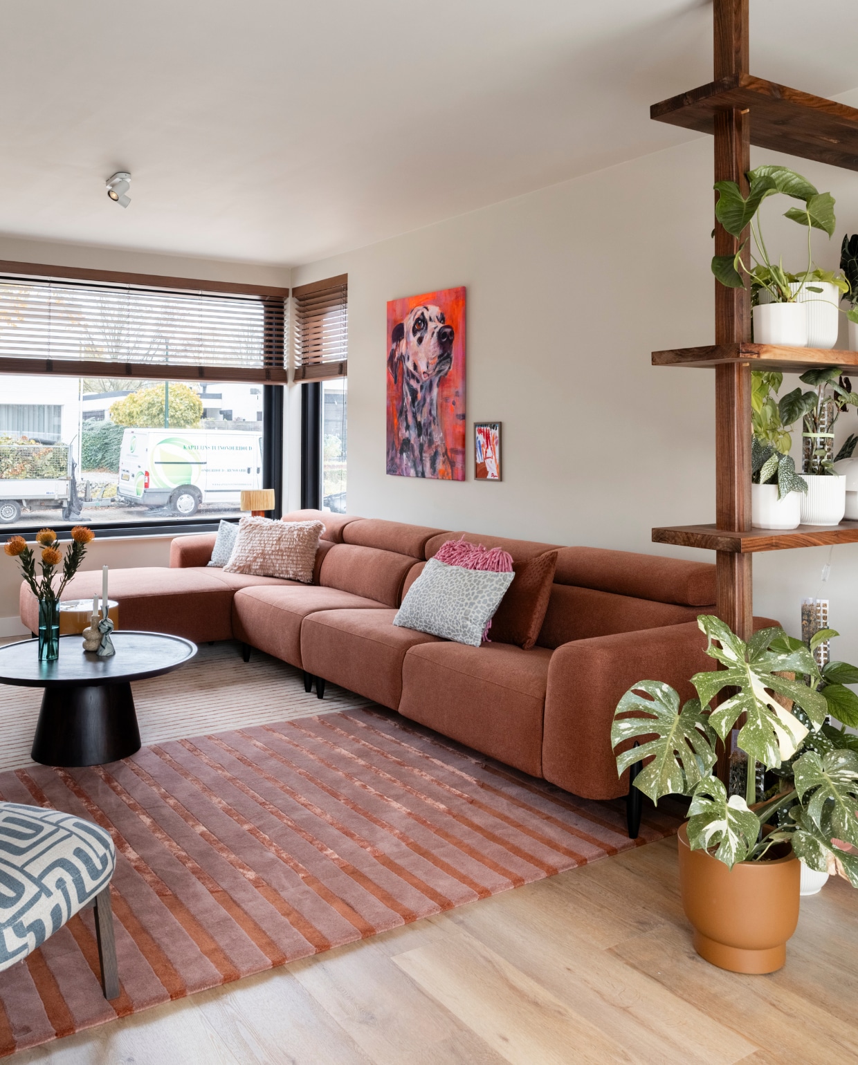 vtwonen Weer verliefd op je huis aflevering 11 seizoen 23 2025, stylist Marlies in Den Dungen, zitkamer vtwonen Weer verliefd op je huis aflevering 11 seizoen 23 2025 | styling Marlies Does | fotografie Margriet Hoekstra