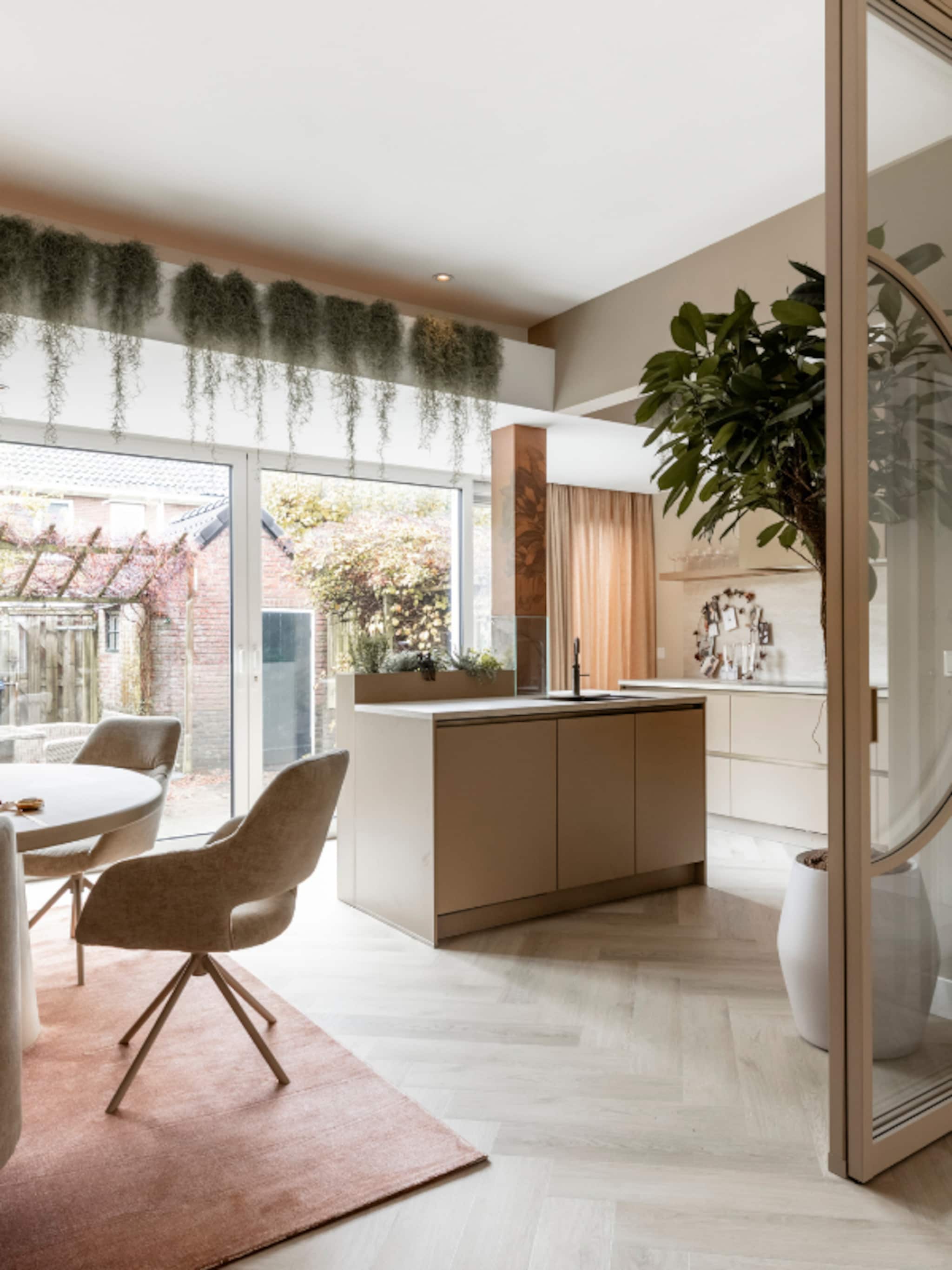 een beige keuken in iedere woonstijl
