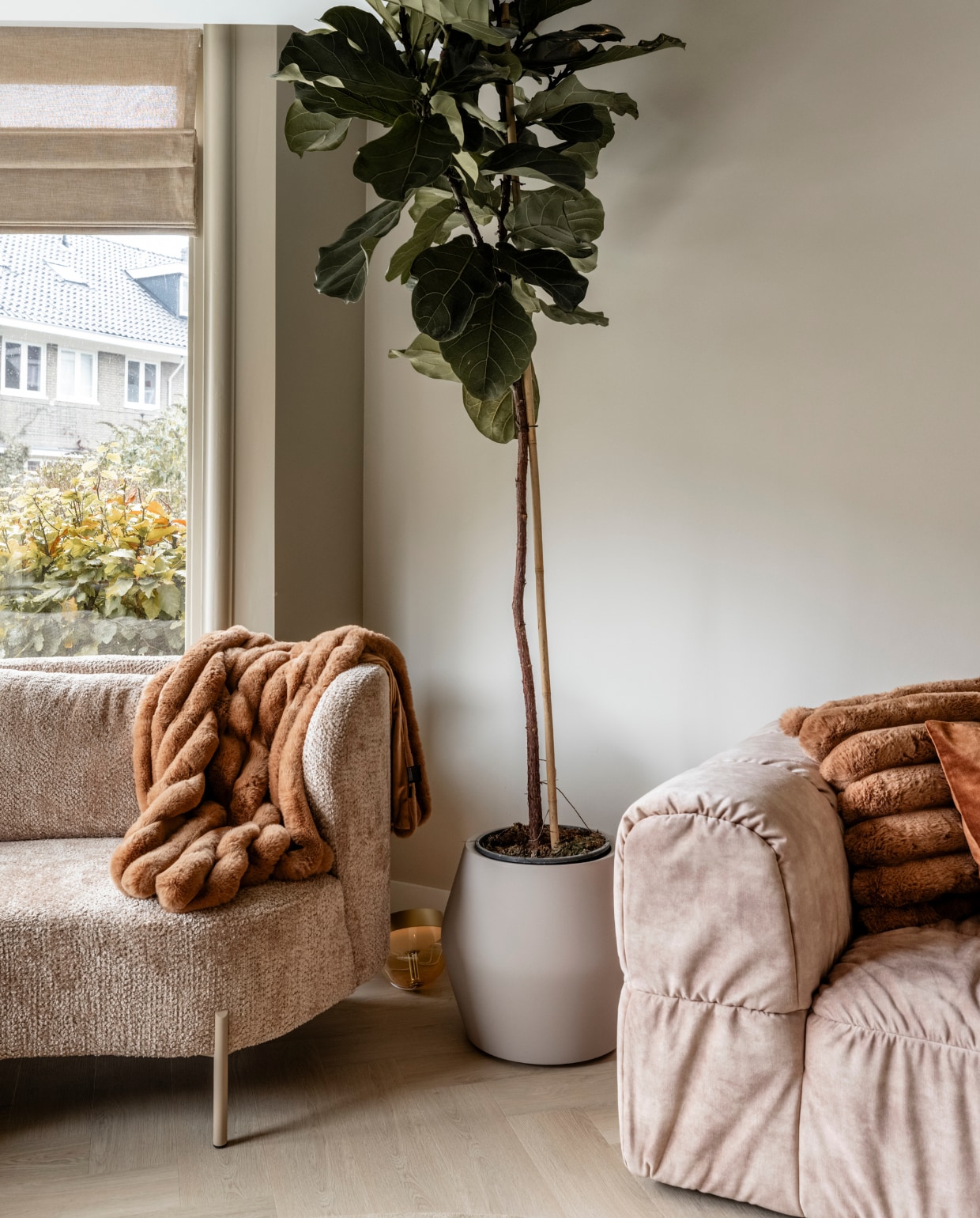 vtwonen Weer verliefd op je huis aflevering 12 seizoen 23 2025, zithoek vtwonen Weer verliefd op je huis aflevering 12 seizoen 23 2025 | styling Frans Uyterlinde | fotografie Margriet Hoekstra