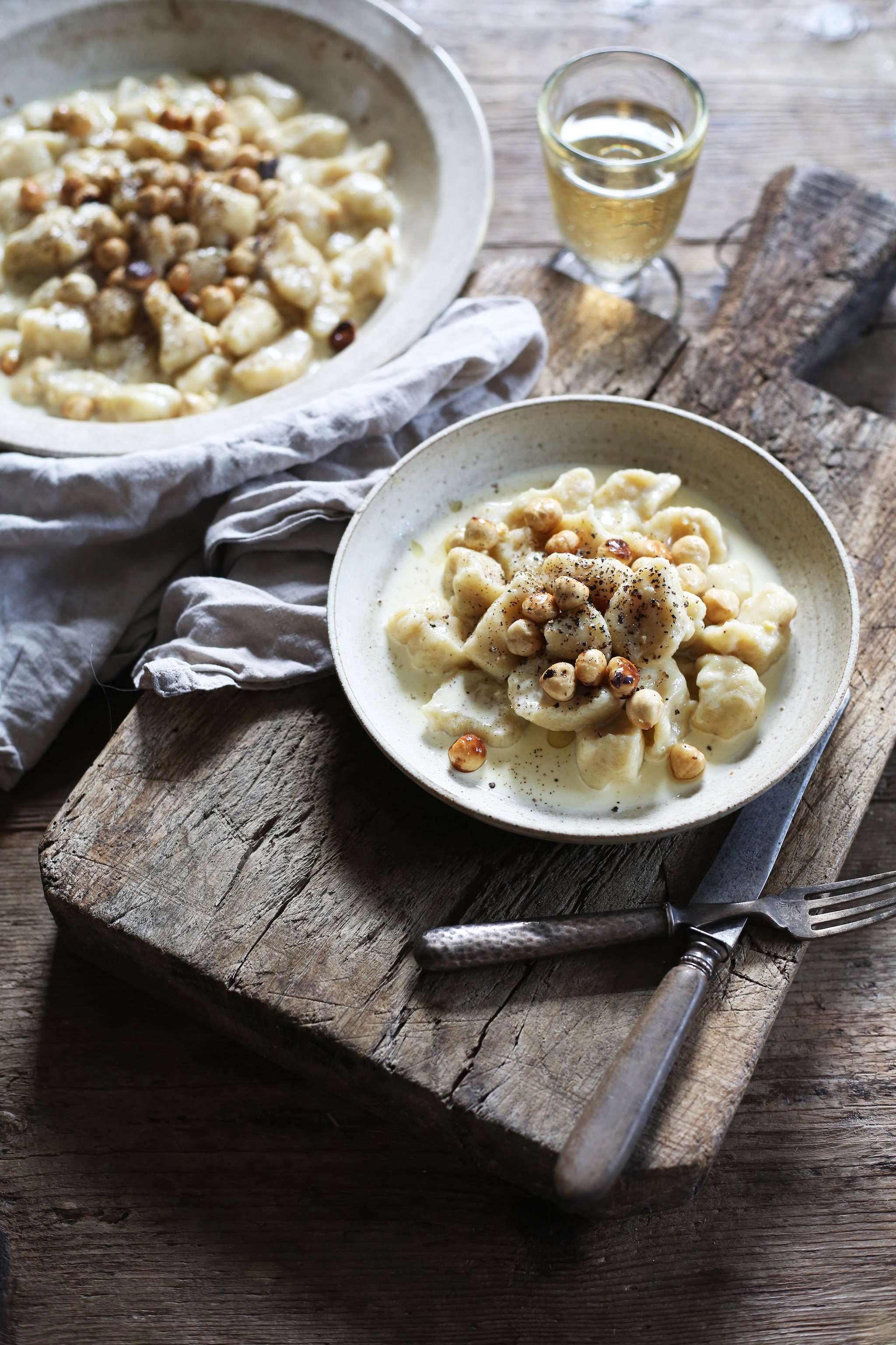 Zachte gnocchi in romige saus vtwonen Landelijk 11-2025 | fotografie Floor van Dinteren