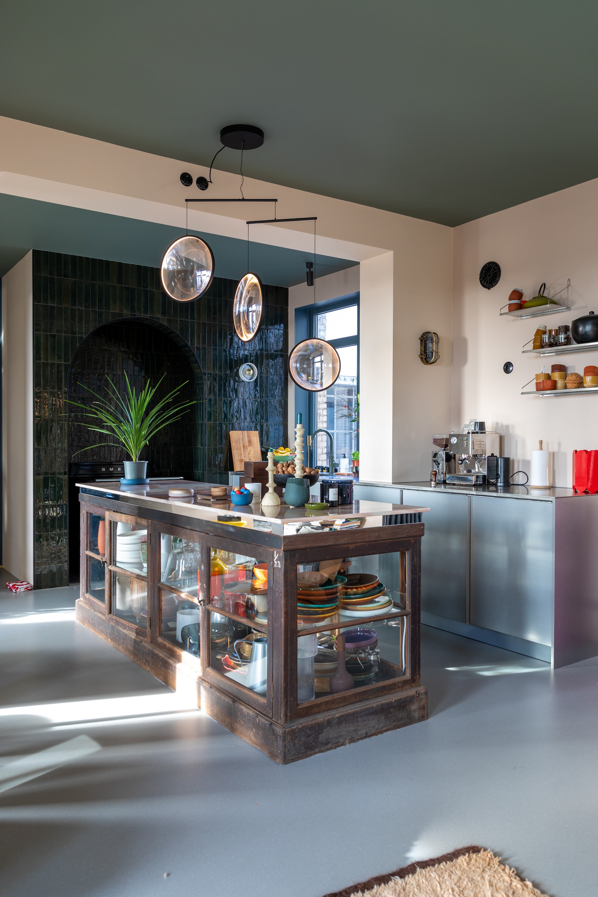 Sfeerbeeld column Durf met Theo-Bert. Producten zijn privébezit van Theo-Bert. vtwonen 02-2026 | fotografie & styling Theo-Bert Pot