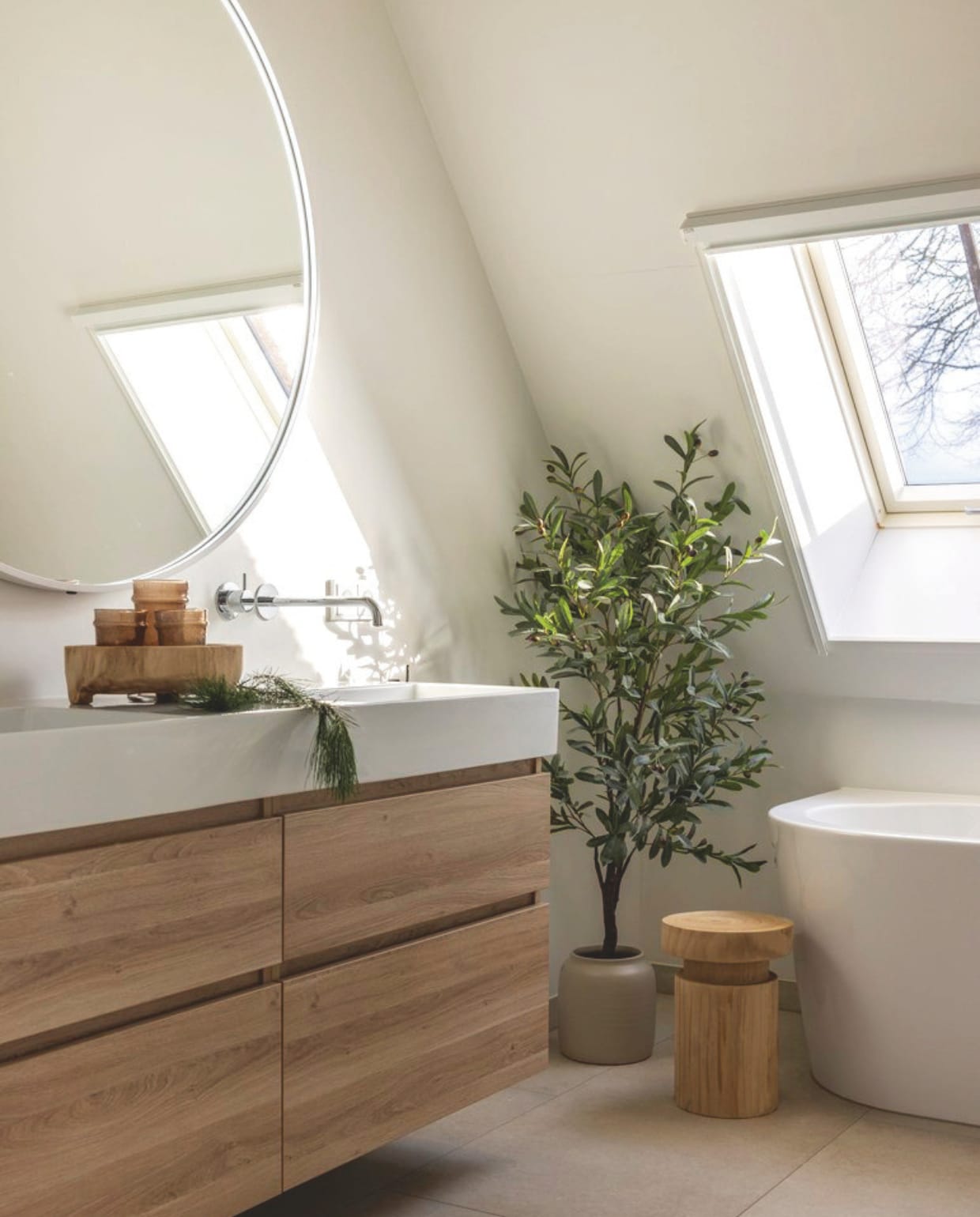 Wastafelmeubel Twenty van Thebalux. Kraan Cobber van Hoth Bath. vtwonen landelijk 11-2025 | fotografie Anneke Gambon