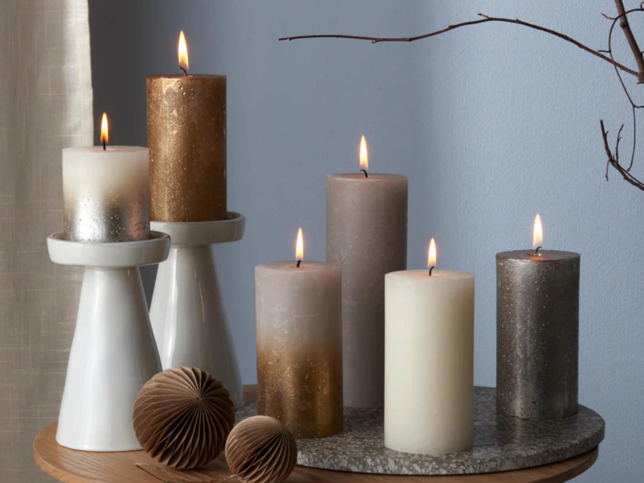 10x kaarsen en kandelaren voor warmte