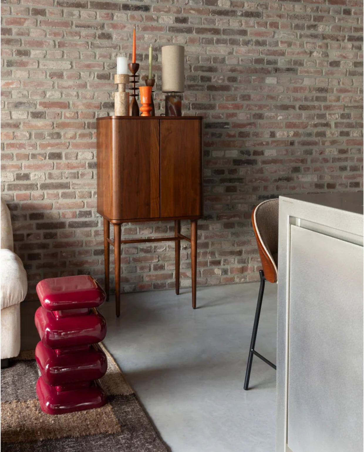 Stubby Bijzettafel Bordeauxrood Dutchbone