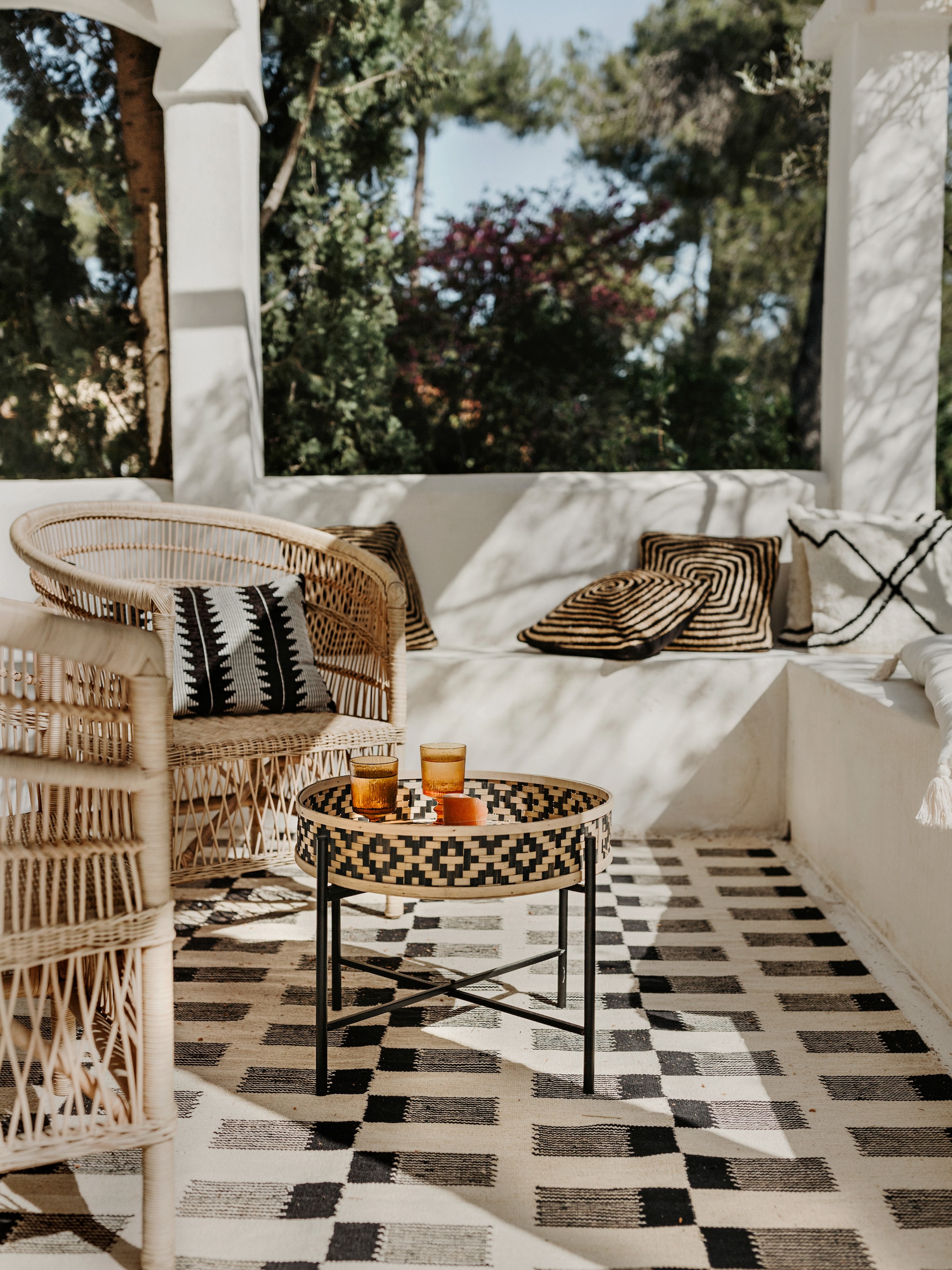 buitenkijken in een werelds paradijs