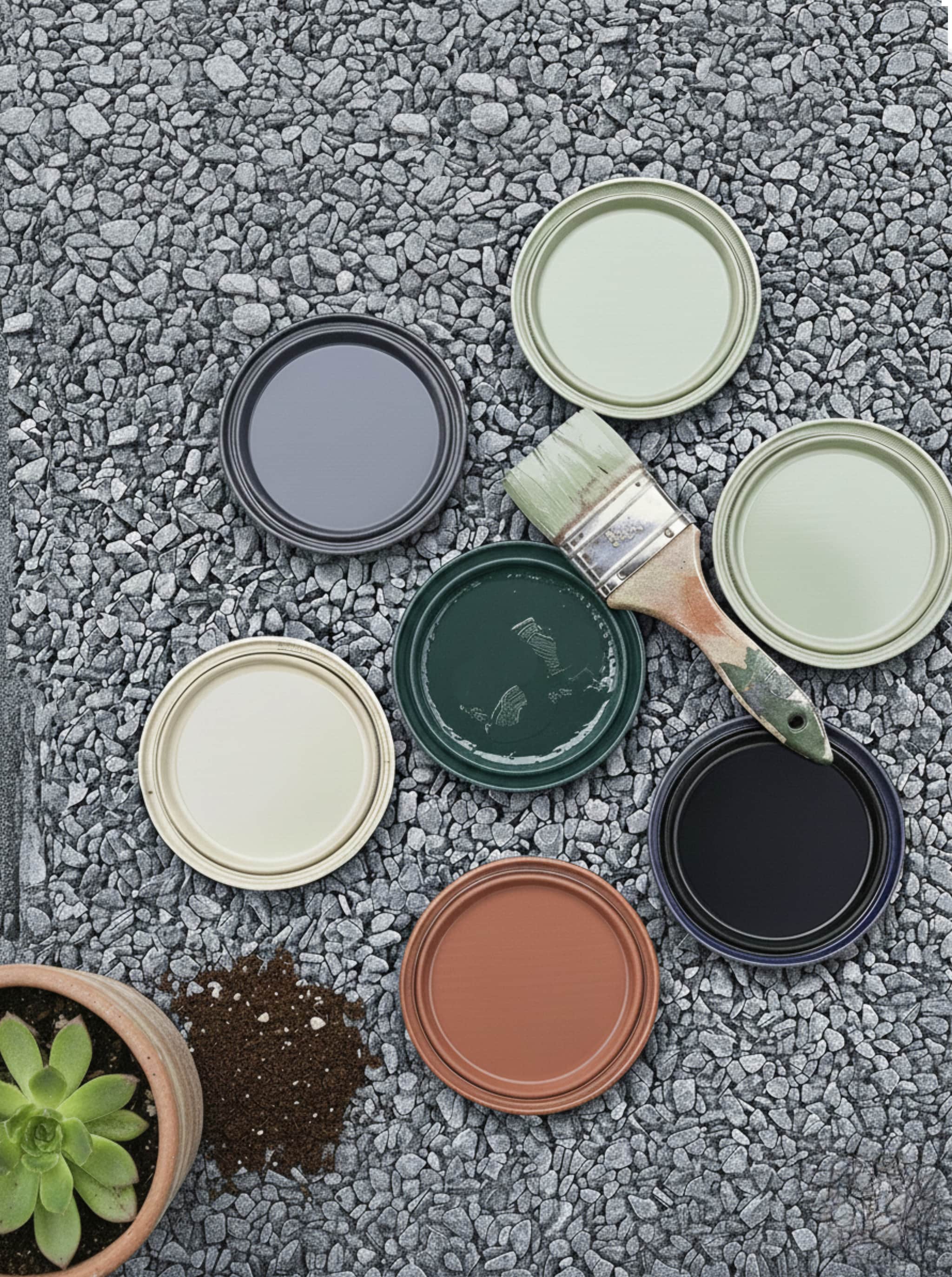 Dark Forest en Country Beige van Pure & Original. Terracotta 169 van l’Authentique. Verder Willow 4 van Paint and Paper Library, Lamp Room Gray 88 van Farrow & Ball en Lamp Black van Little Greene. vtwonen Landelijk 03-2026 | fotografie Peter Fehrentz | productie Living Inside