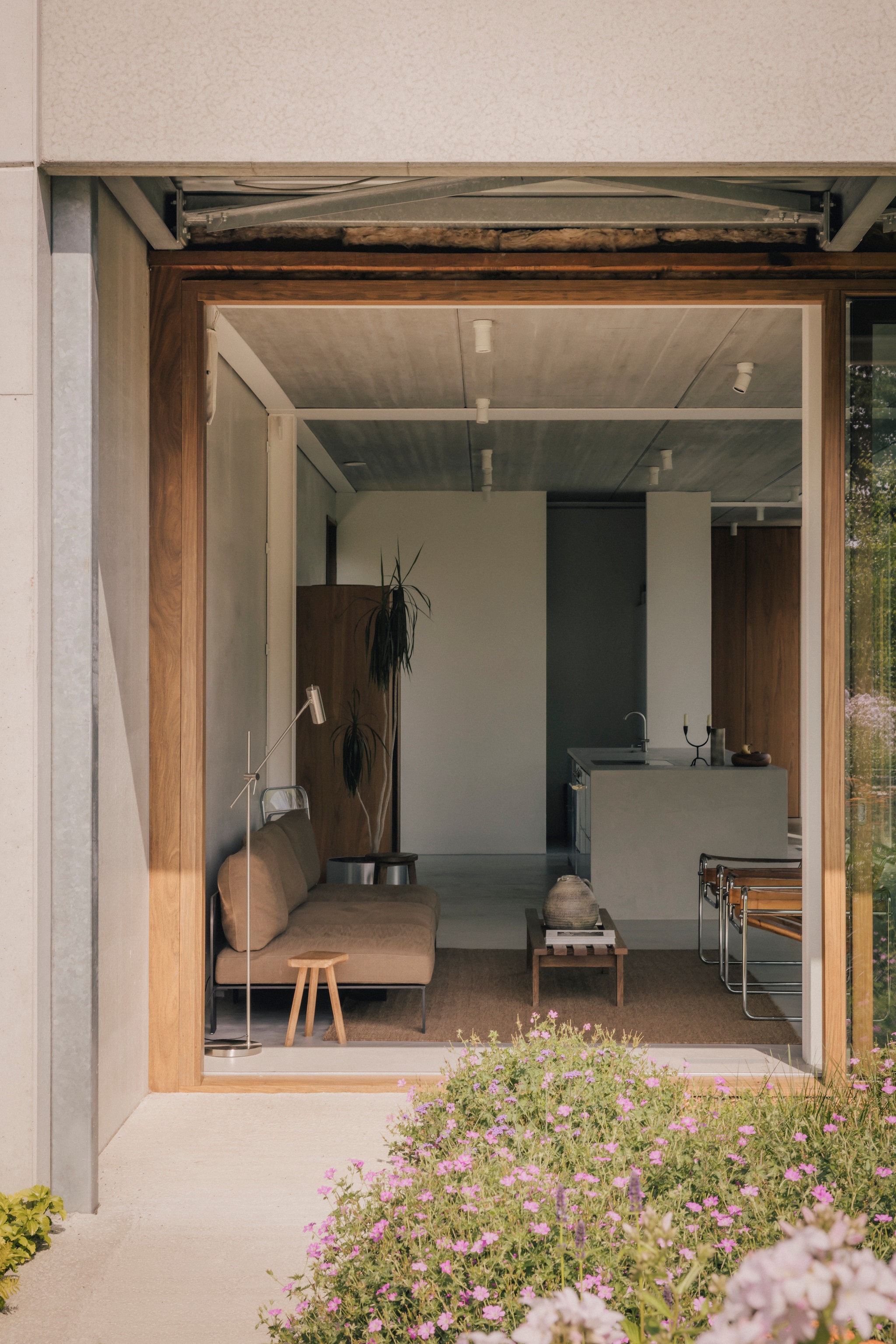 betonnen oase pieter peulen