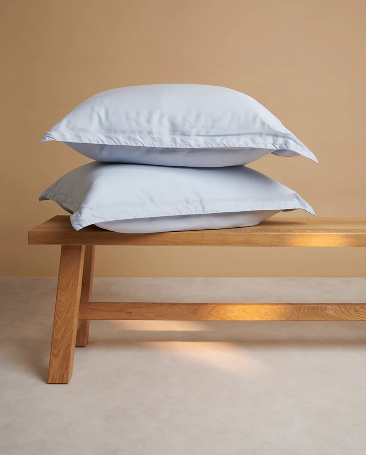 Tencel Twill Kussensloop 70 x 60 cm - Kussenhoes - Lichtblauw - Lyocell - Extra Zacht - 3 cm Volant Coco & Cici