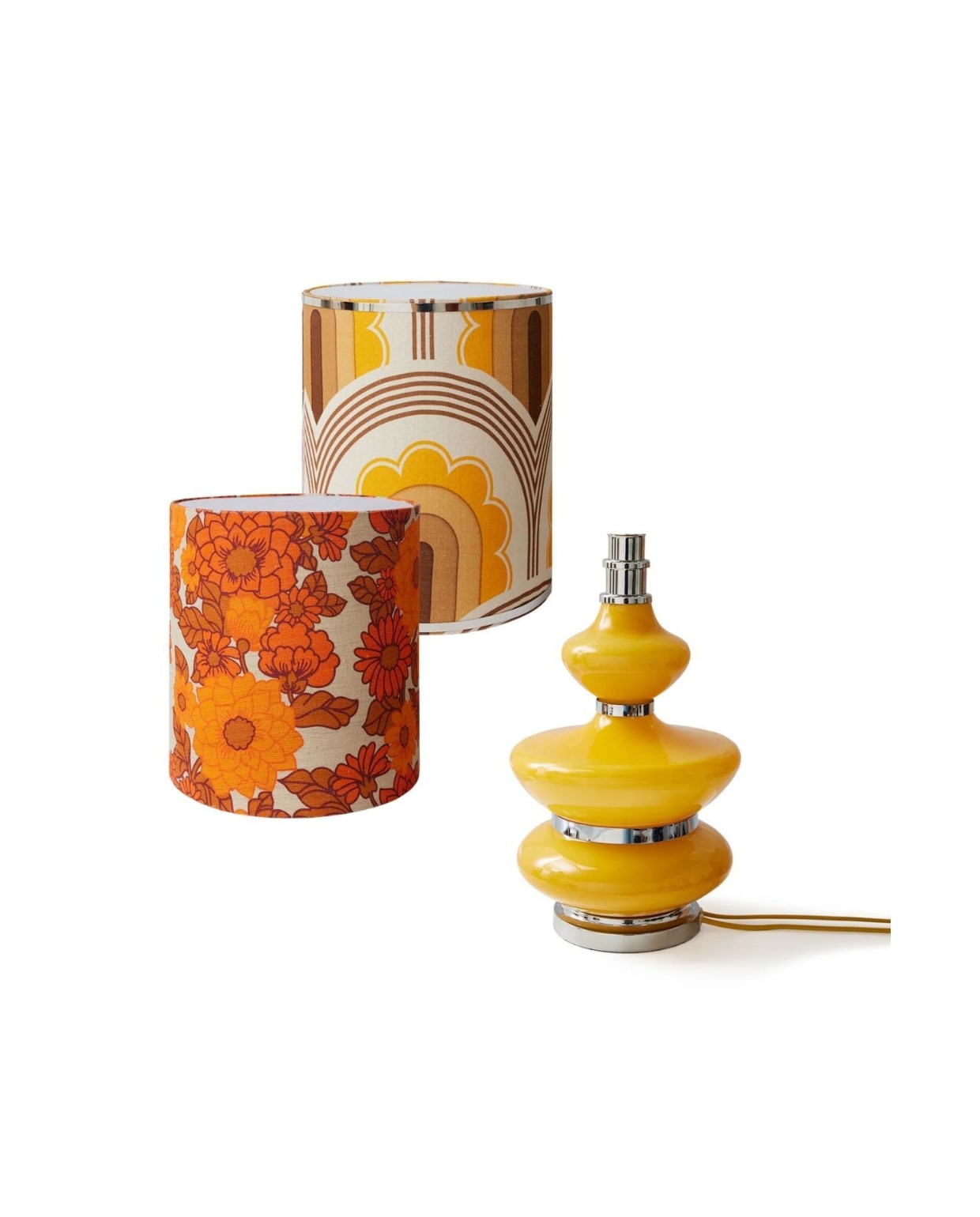 Lampvoet Bubble – honing. Lampenkap Petal – ø39,5 cm (onder). Motif – ø37,5 cm (boven) HKliving