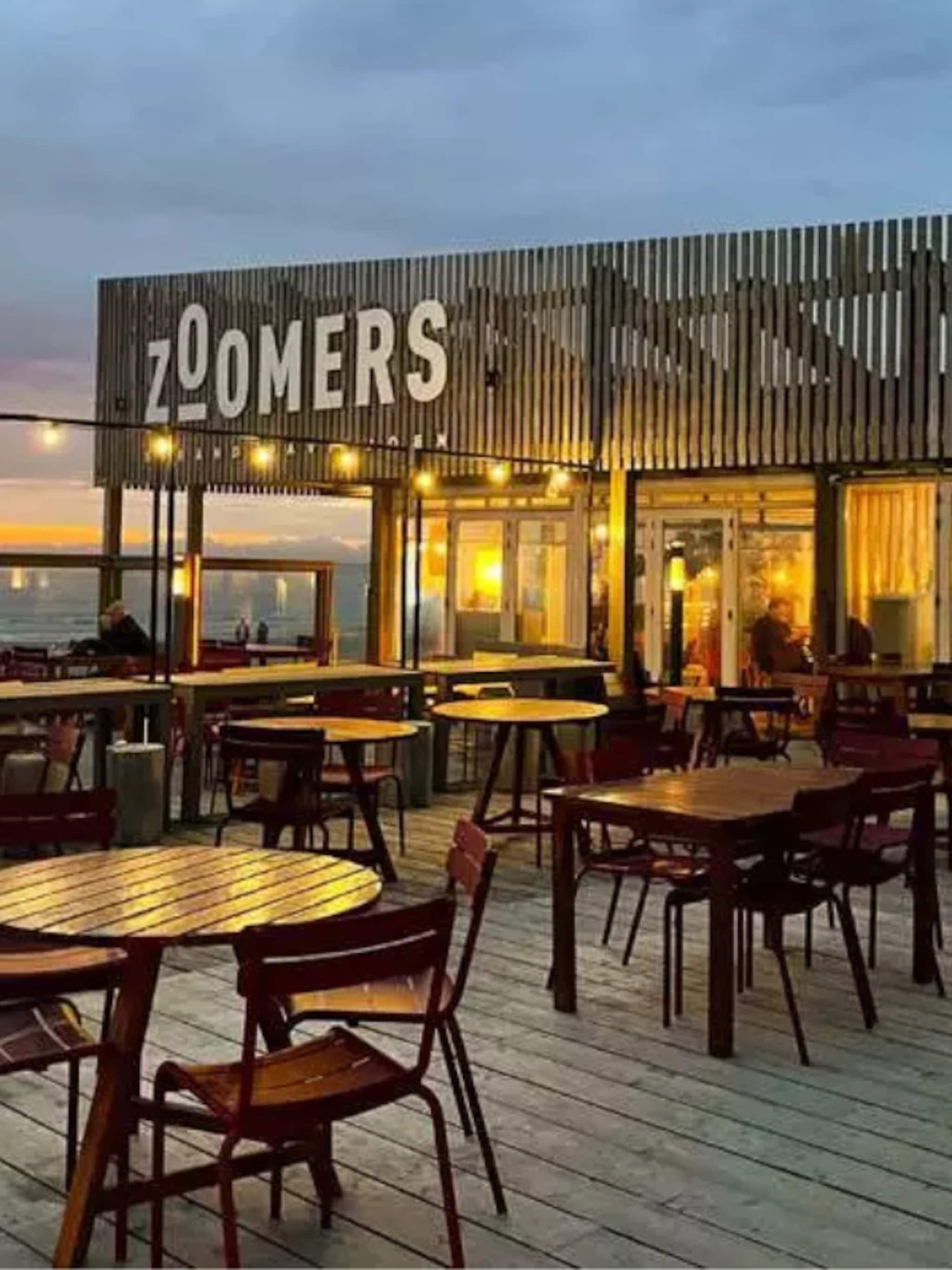 deze 10 knusse strandtenten zijn open in de winter