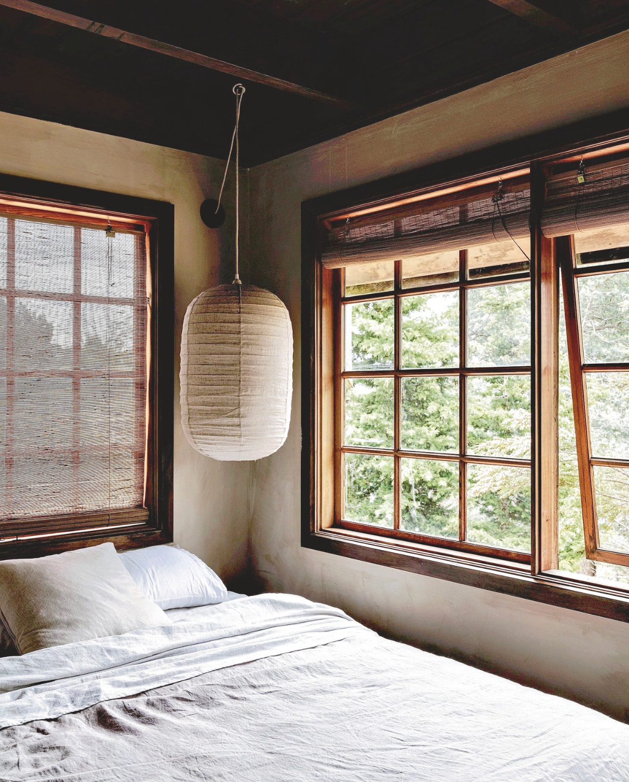 Soortgelijk: beddengoed Yumeko, lamp van rijstpapier Misaki van Westwing. vtwonen Landelijk 01-2026 | styling Belle Hemming | fotografie Marnie Hawson