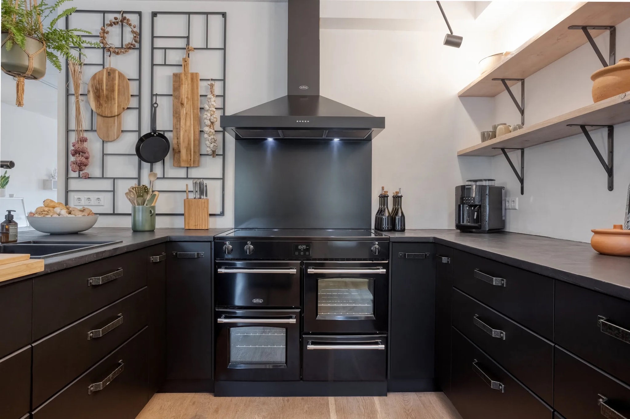 Funda - iQ Makelaars