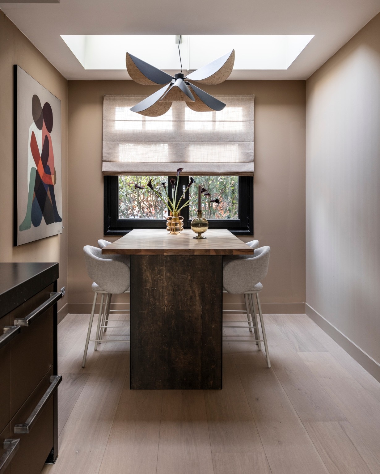 De Meister Lindura-vloer van Aanhuis.nl in warme houtkleur.