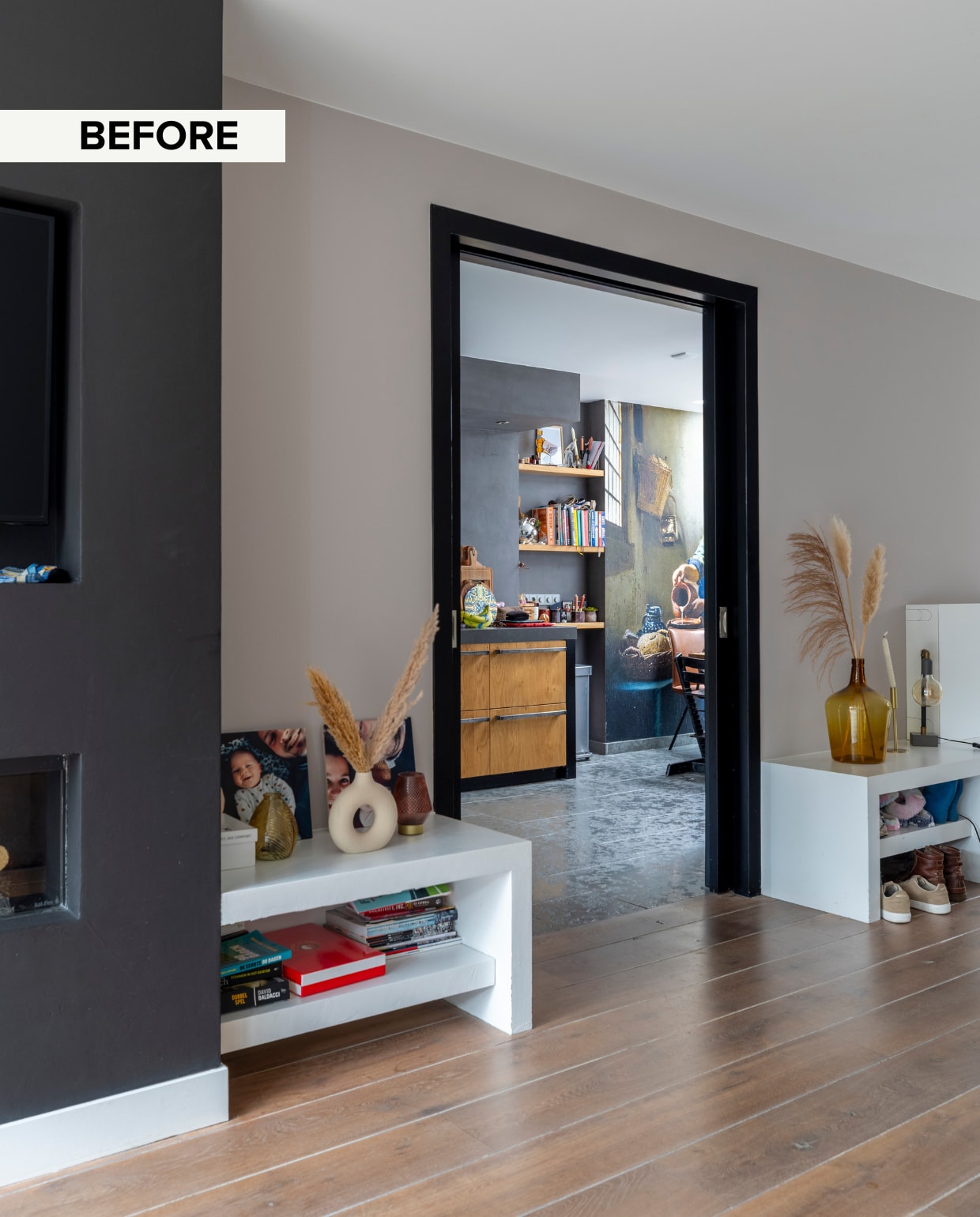 Weer verliefd op je huis aflevering 2 seizoen 24 2026, de woonkamer voor de make-over vtwonen Weer verliefd op je huis aflevering 2 seizoen 24 | styling Frans Uyterlinde | fotografie Margriet Hoekstra