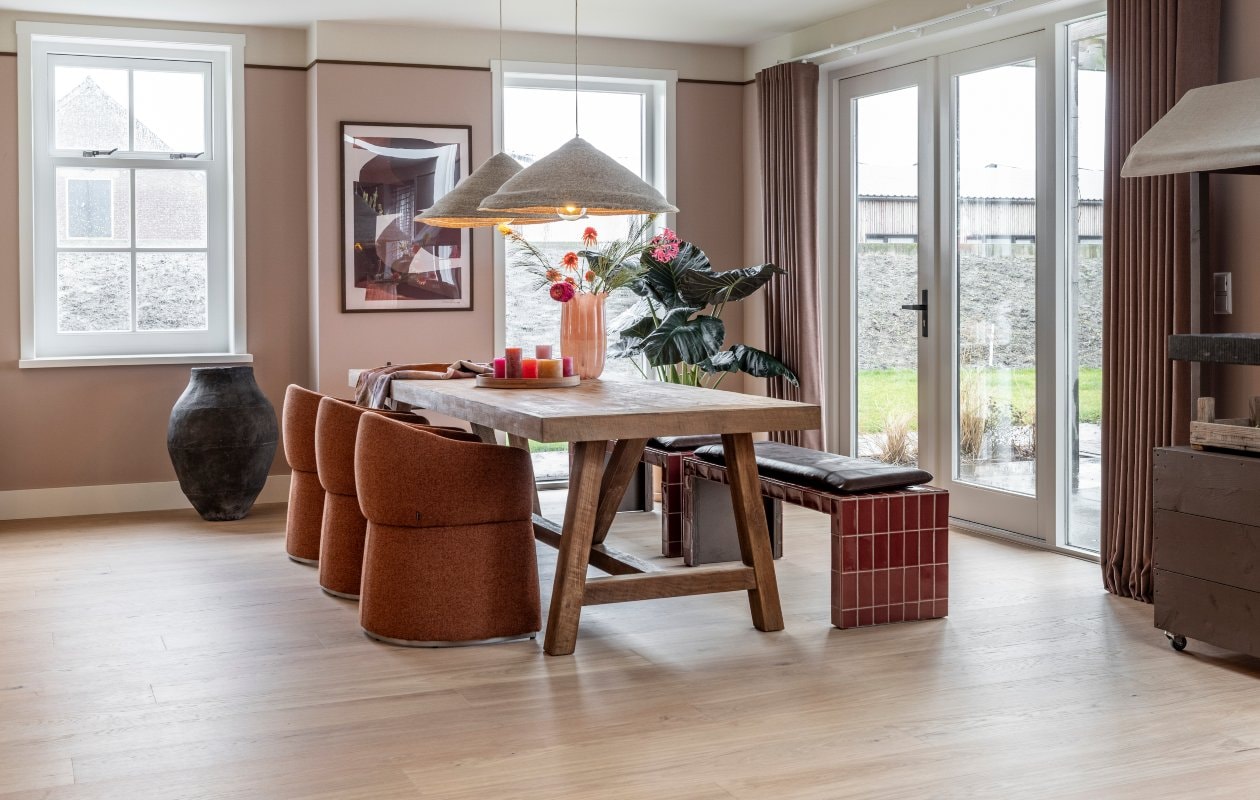 vtwonen Weer verliefd op je huis aflevering 1 seizoen 24 2026, eetkamer vtwonen Weer verliefd op je huis aflevering 1 seizoen 24 | styling Marianne Luning | fotografie Margriet Hoekstra