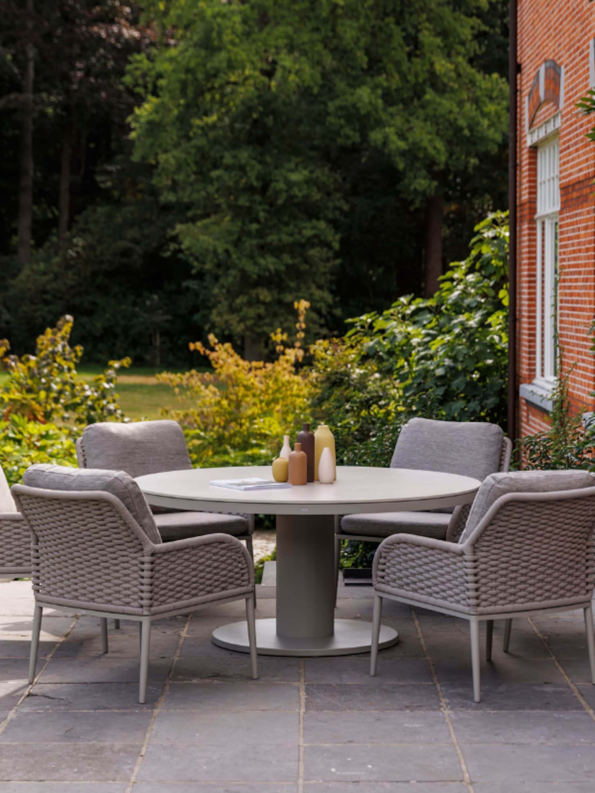 buiten zoals binnen zo maak je van het terras je favoriete plek deze lente