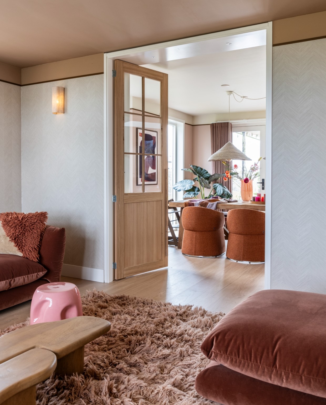 vtwonen Weer verliefd op je huis aflevering 1 seizoen 24 2026, zithoek vtwonen Weer verliefd op je huis aflevering 1 seizoen 24 | styling Marianne Luning | fotografie Margriet Hoekstra