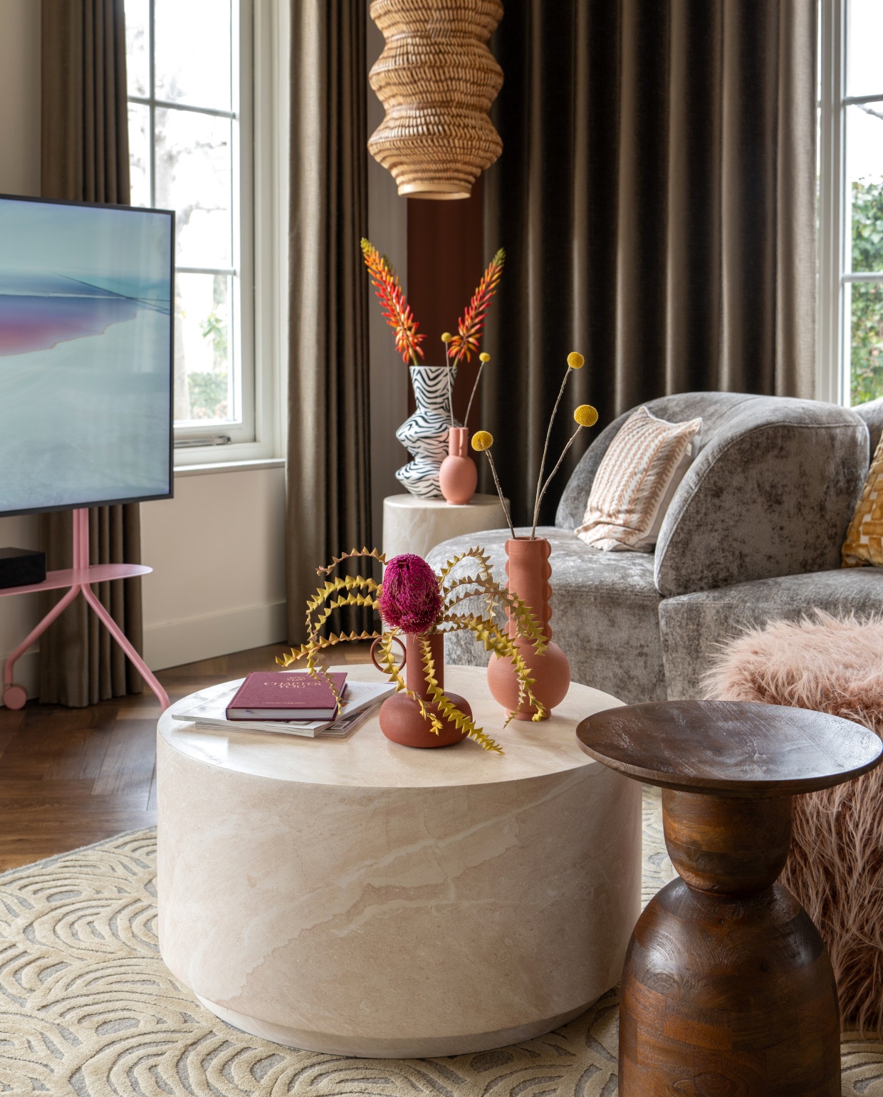 van lege ruimte naar flexibele familiezithoek nu is onze woonkamer eindelijk een geheel