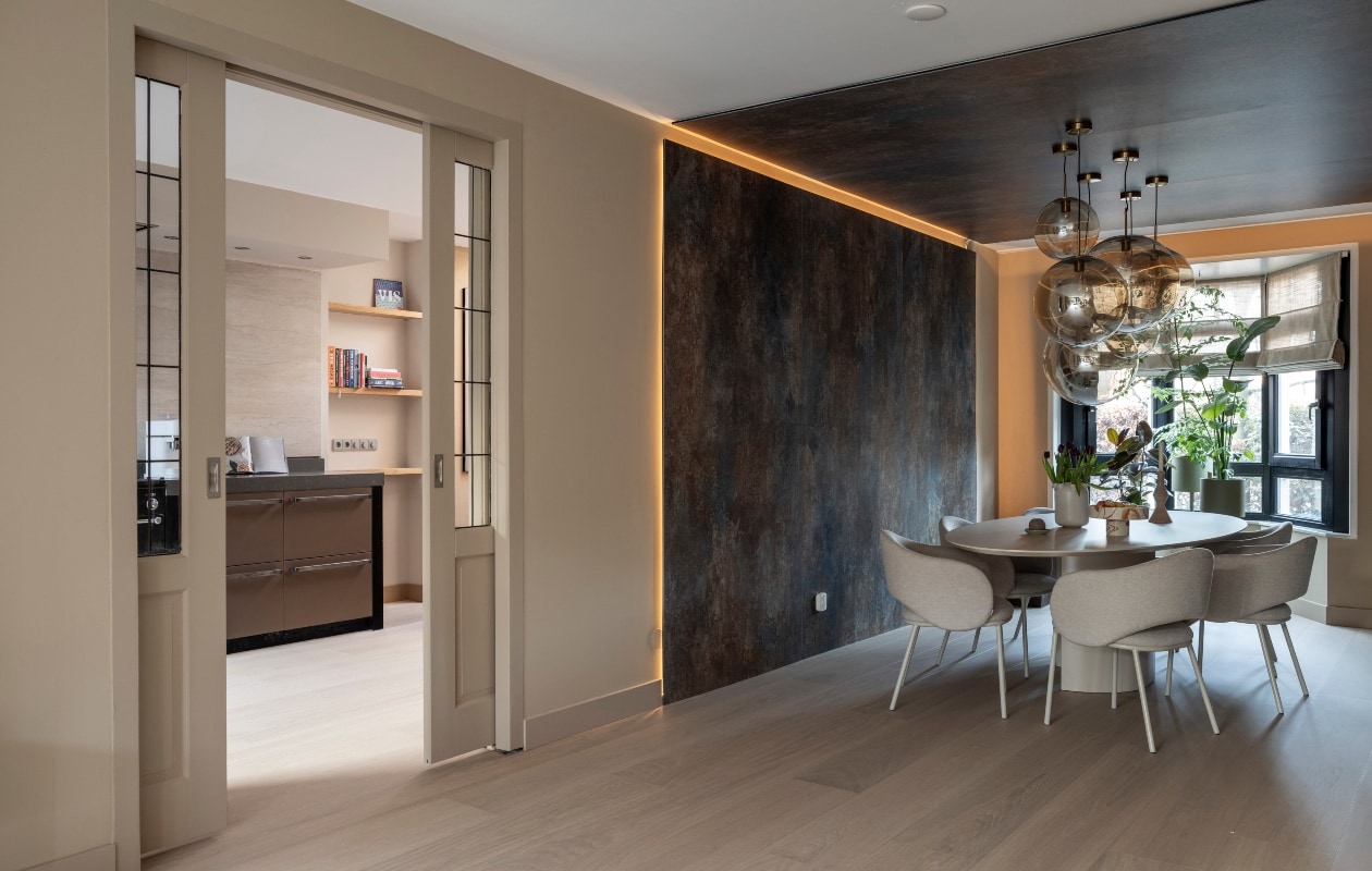 vtwonen Weer verliefd op je huis aflevering 2 seizoen 24 2026, eethoek
 vtwonen Weer verliefd op je huis aflevering 2 seizoen 24 | styling Frans Uyterlinde | fotografie Margriet Hoekstra