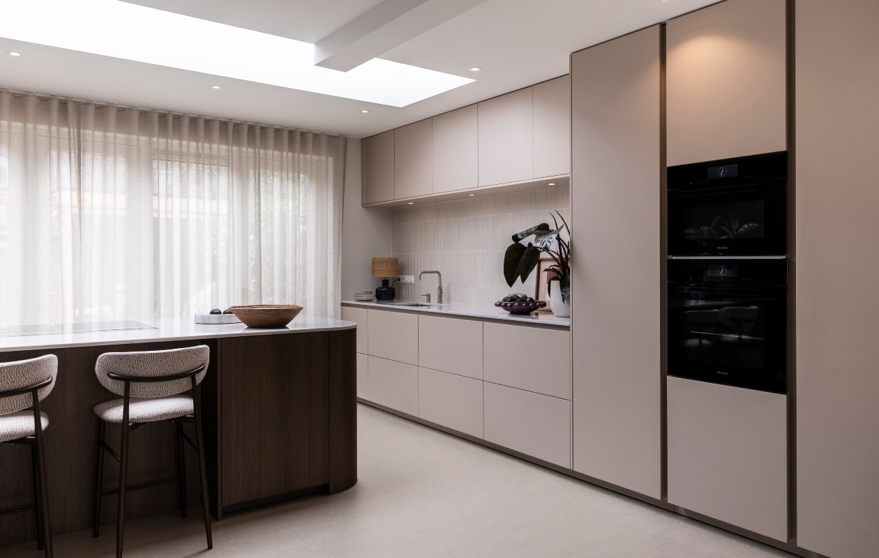 vtwonen Weer verliefd op je huis aflevering 3 seizoen 24 2026, keuken vtwonen Weer verliefd op je huis aflevering 3 seizoen 24 | styling Marlies Does | fotografie Margriet Hoekstra