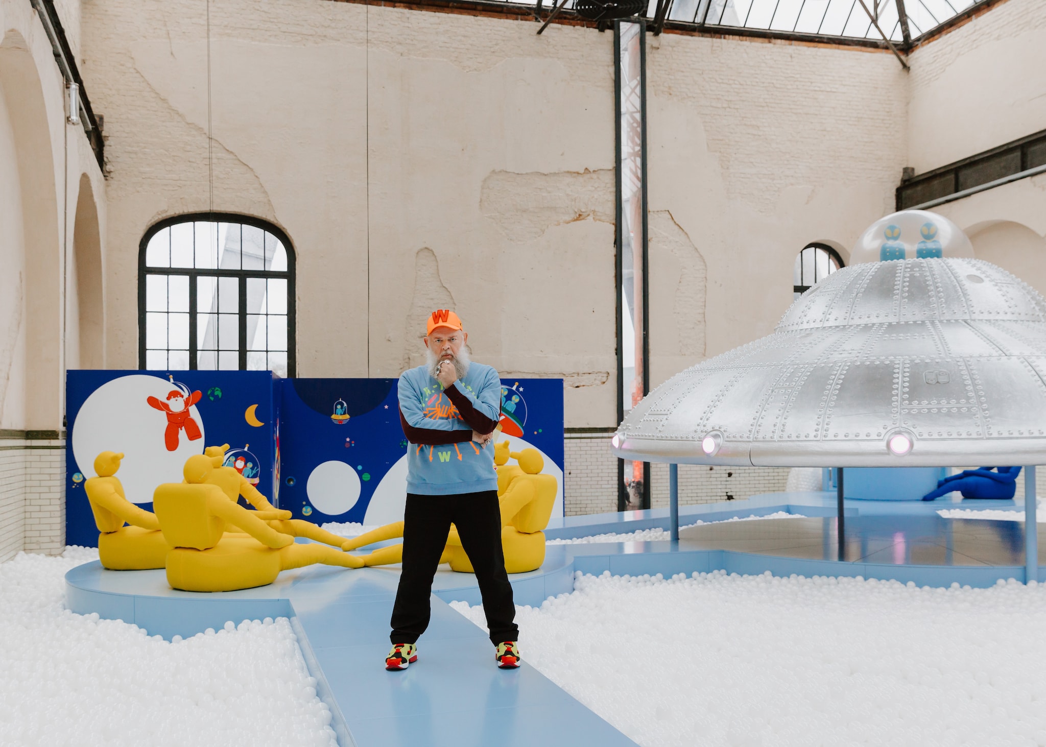 Hello Little Stranger van Walter Van Beirendonck
